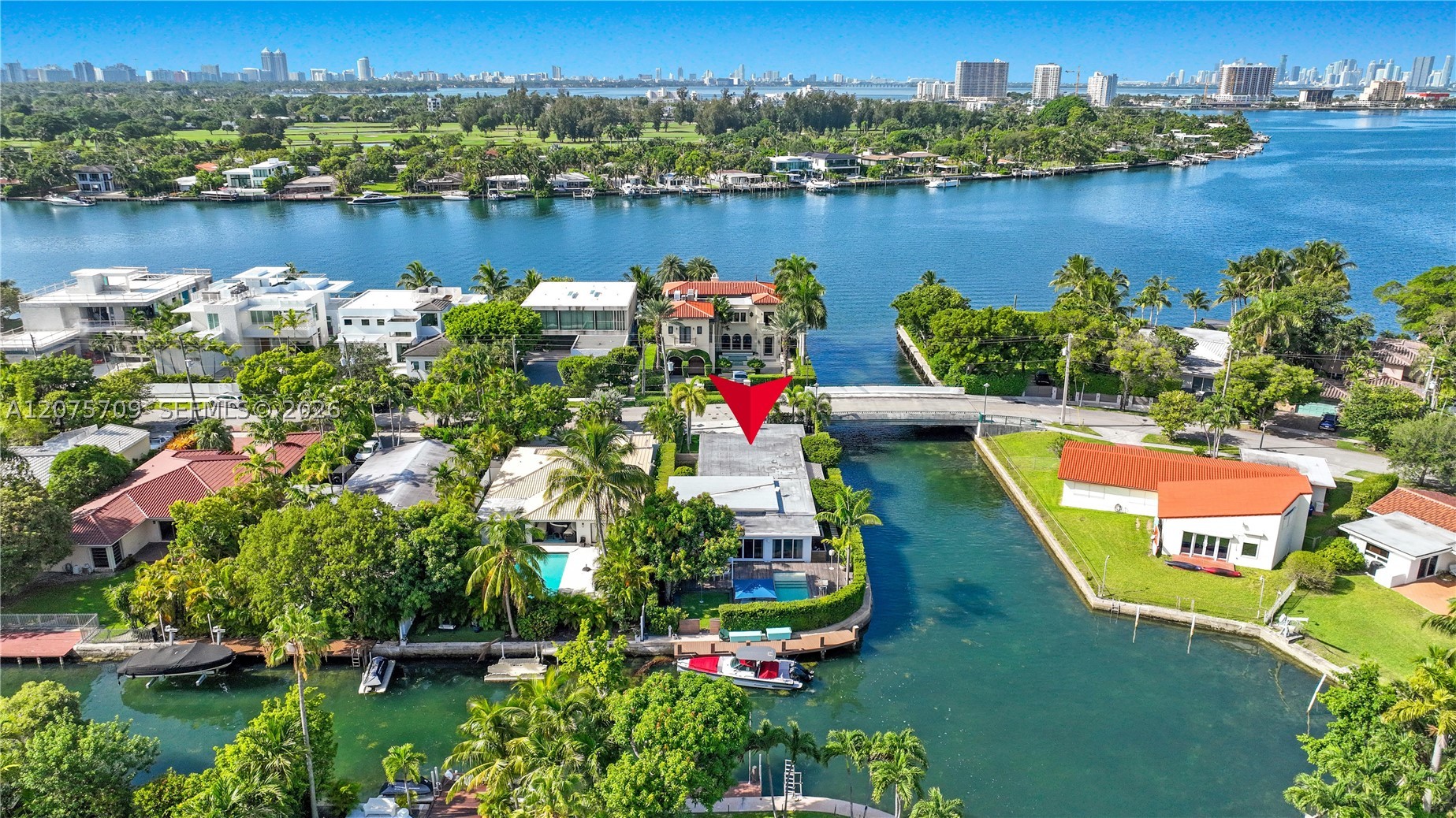 1885 Daytonia Rd Miami Beach, FL 33141