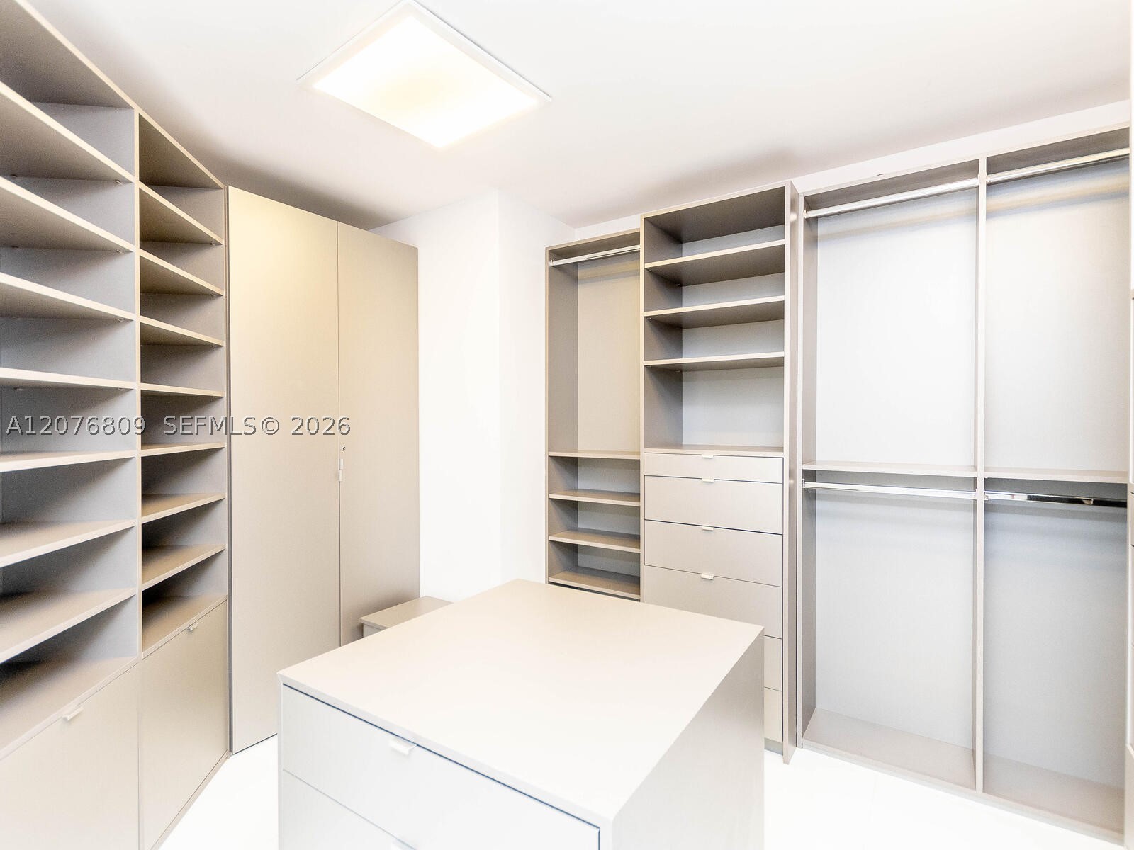 16485 Collins Ave #1131 Sunny Isles Beach, FL 33160