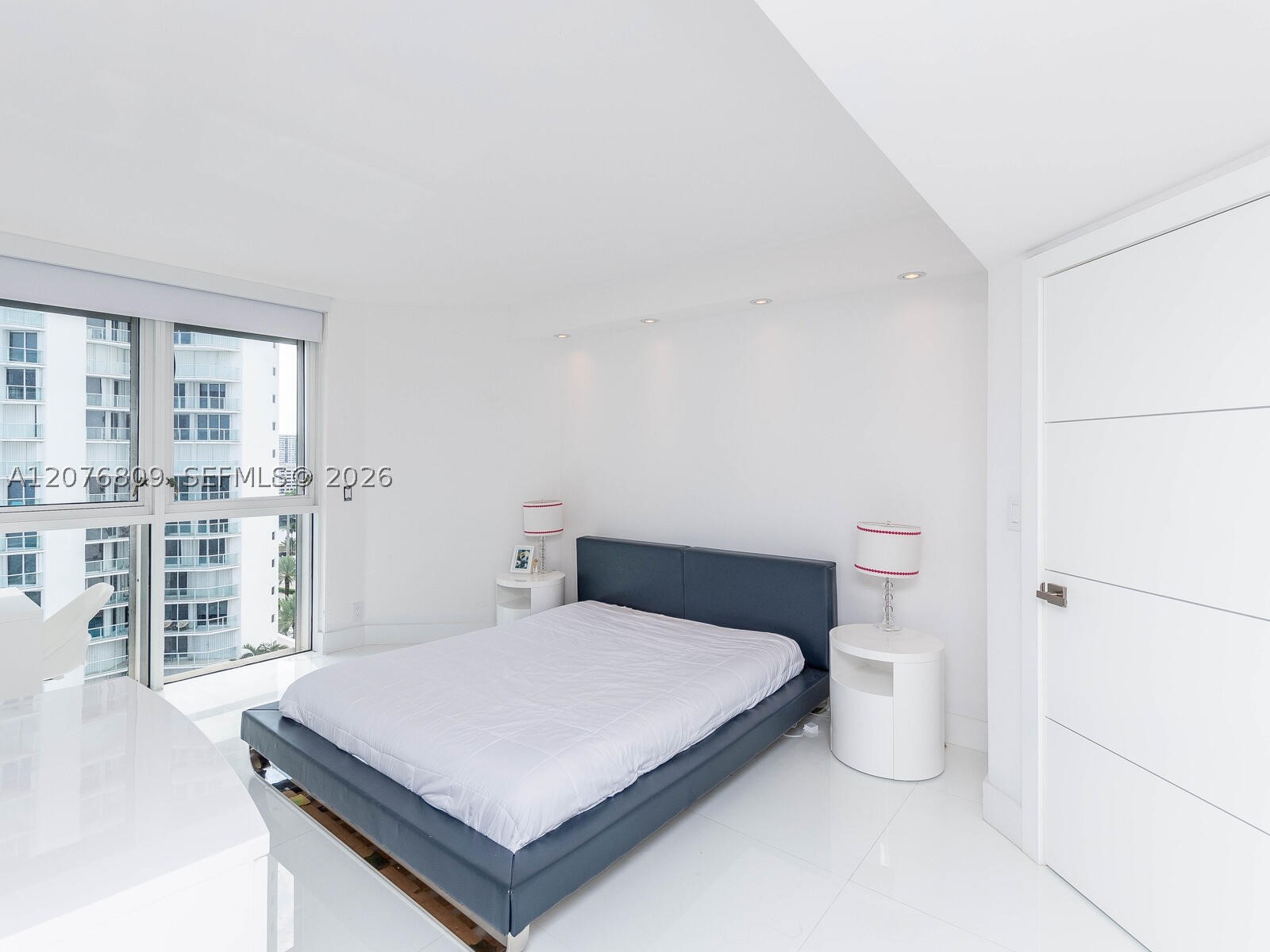 16485 Collins Ave #1131 Sunny Isles Beach, FL 33160