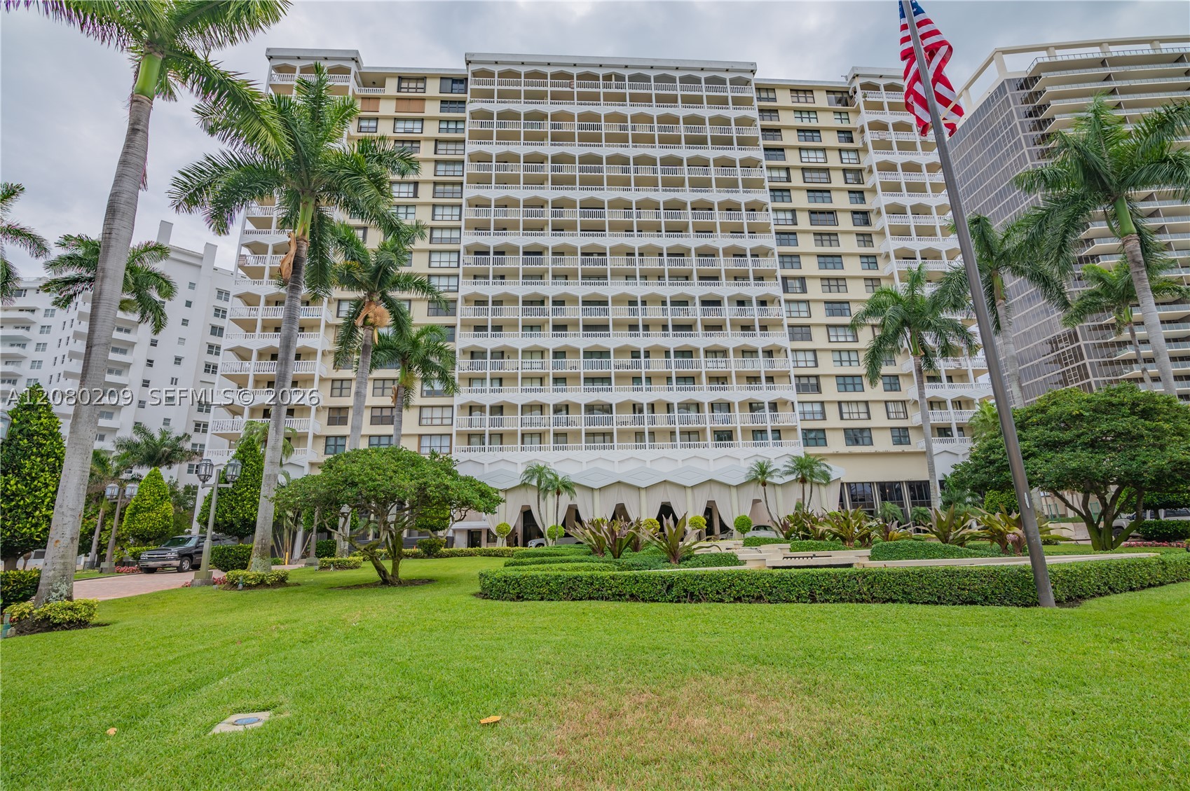 9801 Collins Ave #12Q