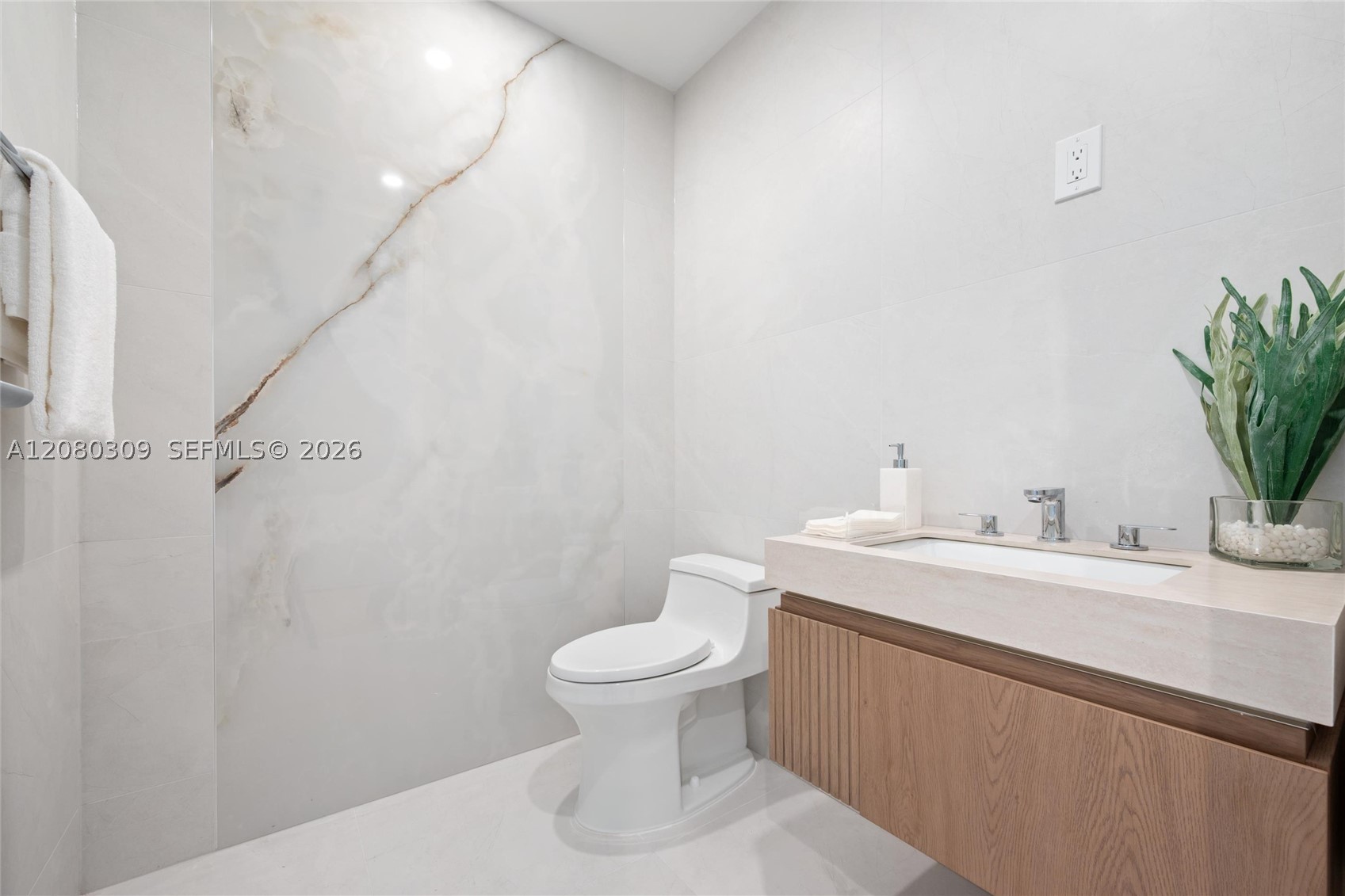 6101 Aqua Ave #PH11A Miami Beach, FL 33141