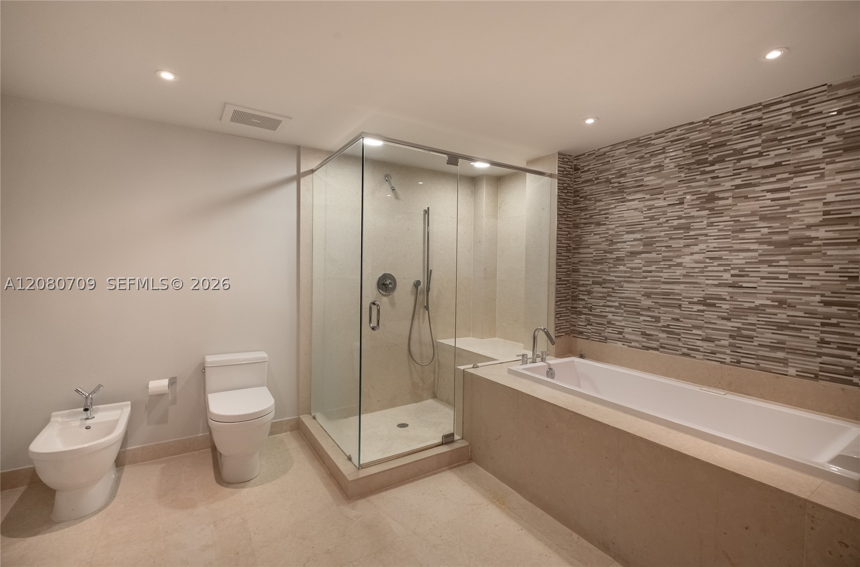 465 Brickell Ave #PH5701 Miami, FL 33131