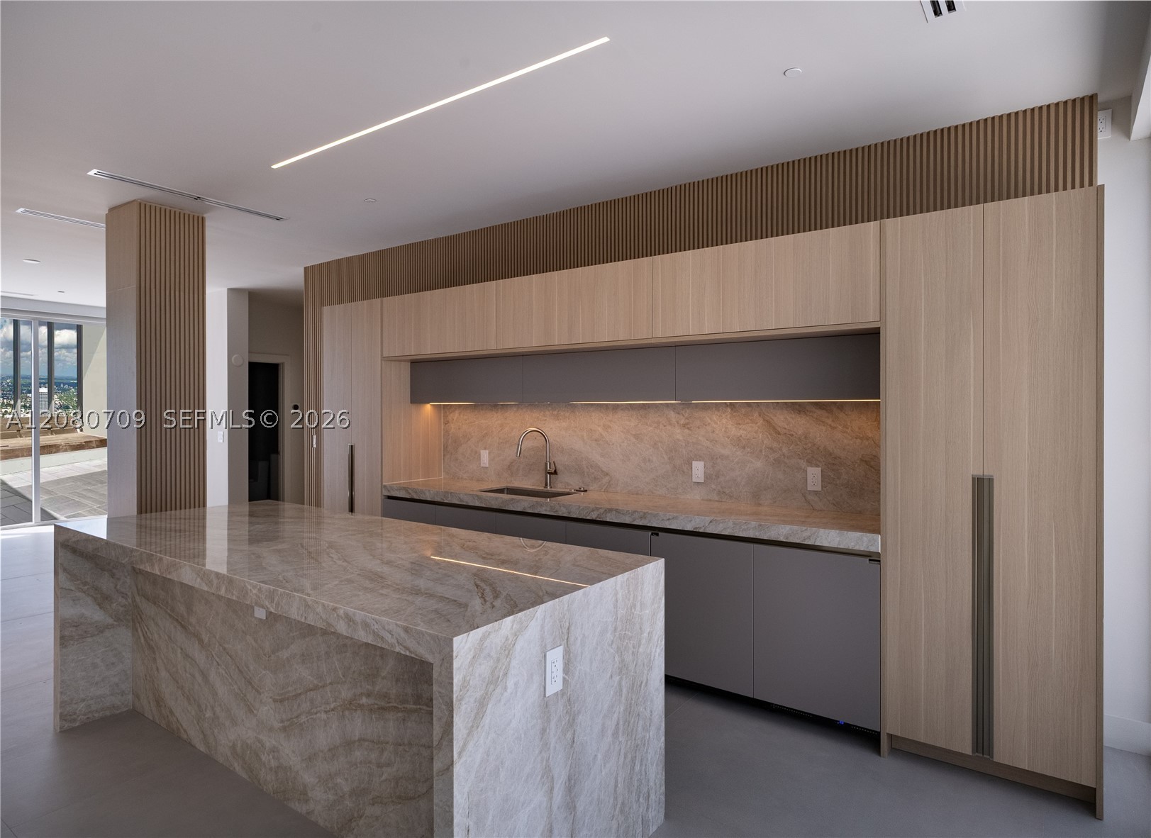 465 Brickell Ave #PH5701 Miami, FL 33131