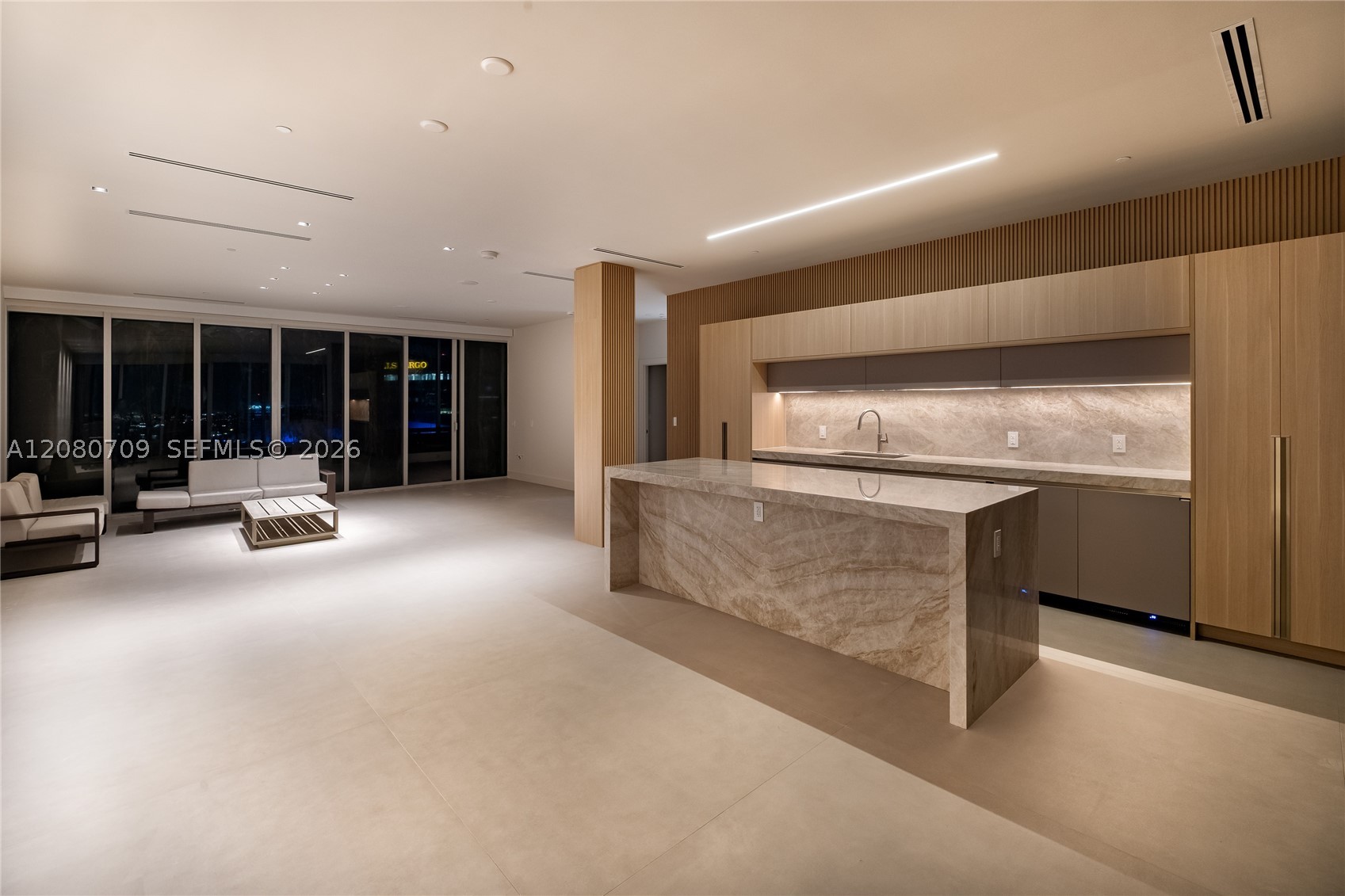 465 Brickell Ave #PH5701 Miami, FL 33131