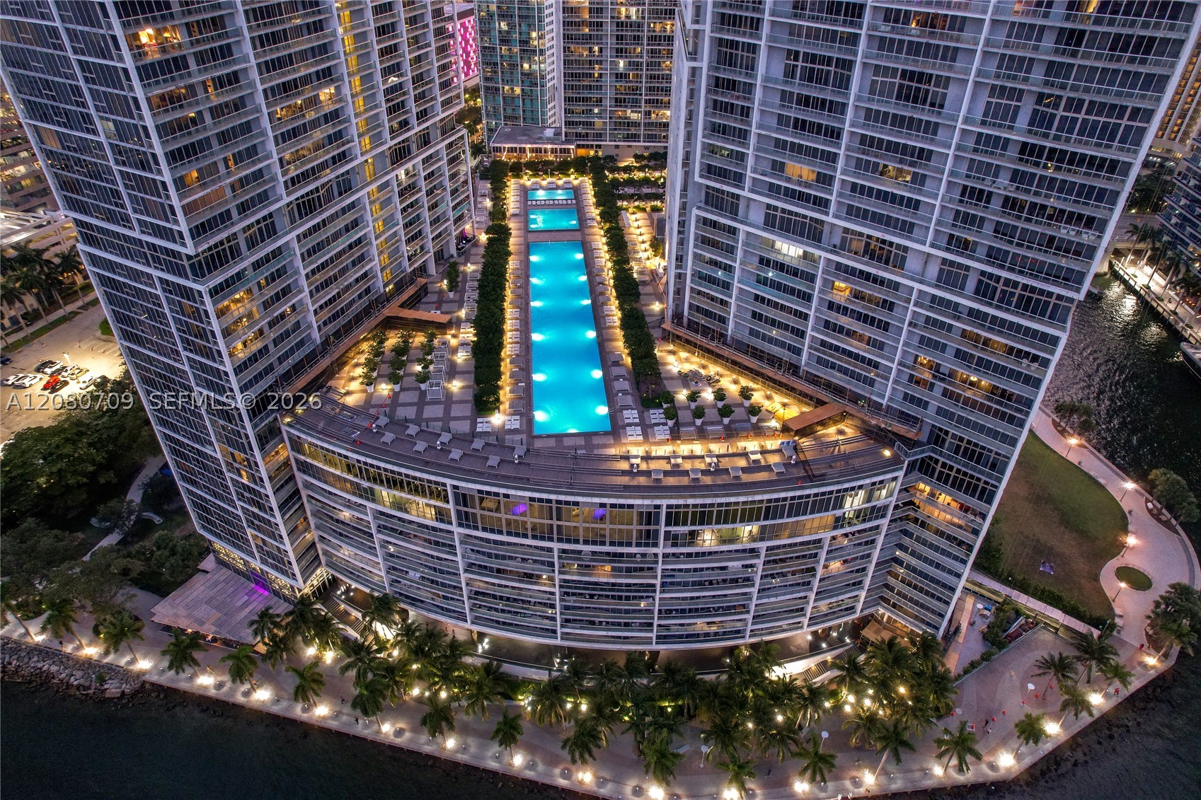 465 Brickell Ave #PH5701 Miami, FL 33131