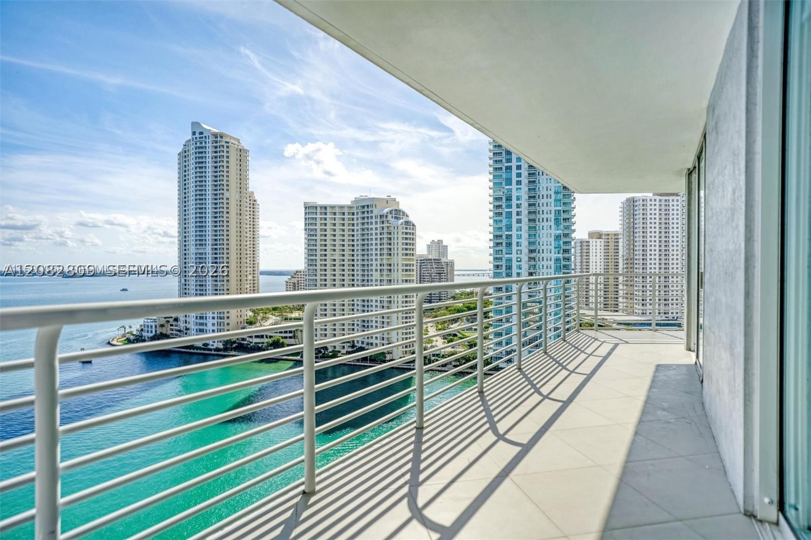 325 NE Biscayne Blvd #1923 Miami, FL 33131