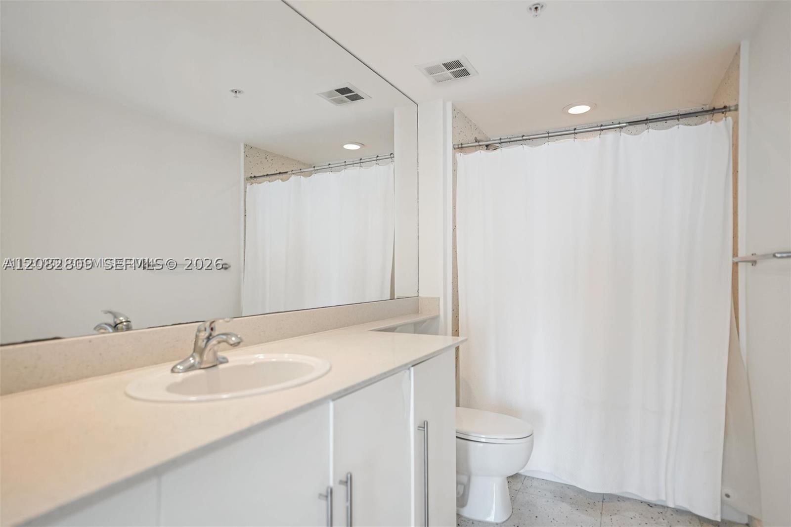 325 NE Biscayne Blvd #1923 Miami, FL 33131