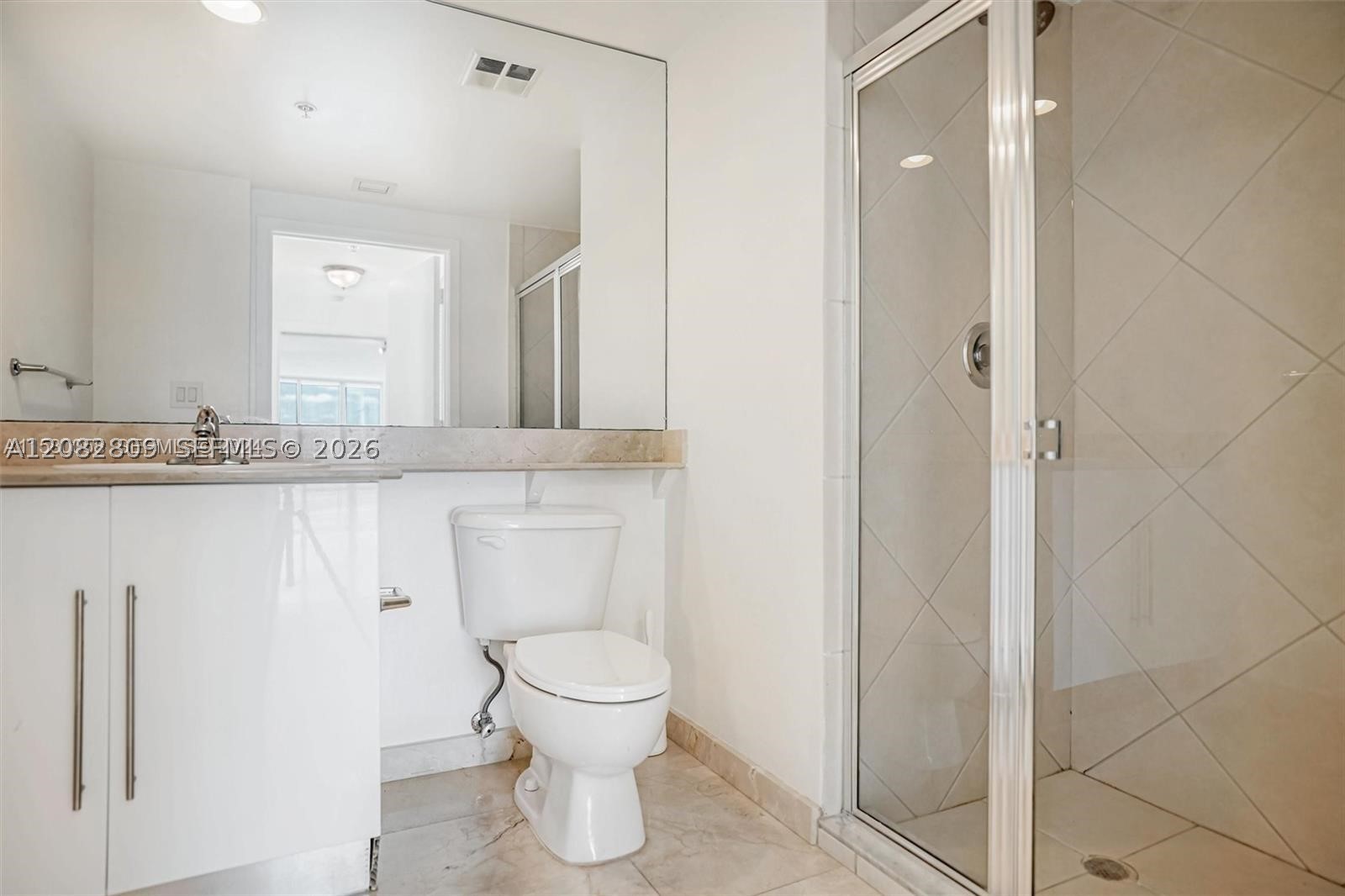 325 NE Biscayne Blvd #1923 Miami, FL 33131