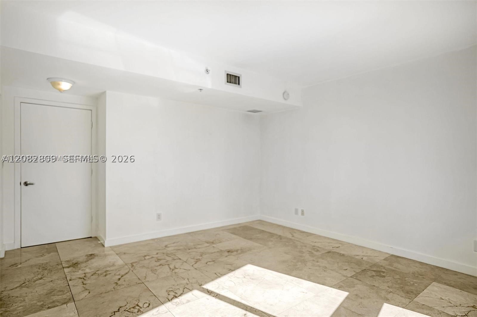 325 NE Biscayne Blvd #1923 Miami, FL 33131
