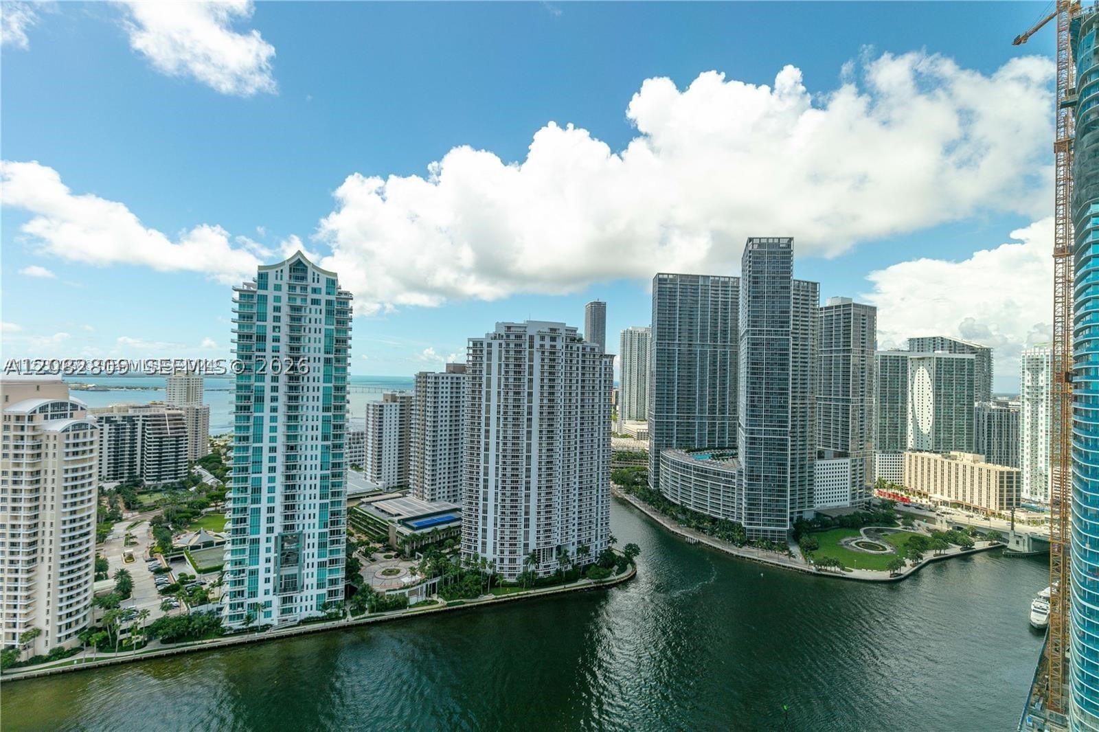 325 NE Biscayne Blvd #1923 Miami, FL 33131