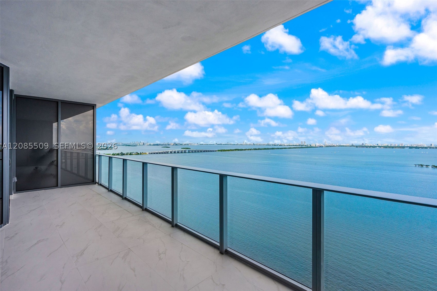 700 NE 24th St #2206 Miami, FL 33137