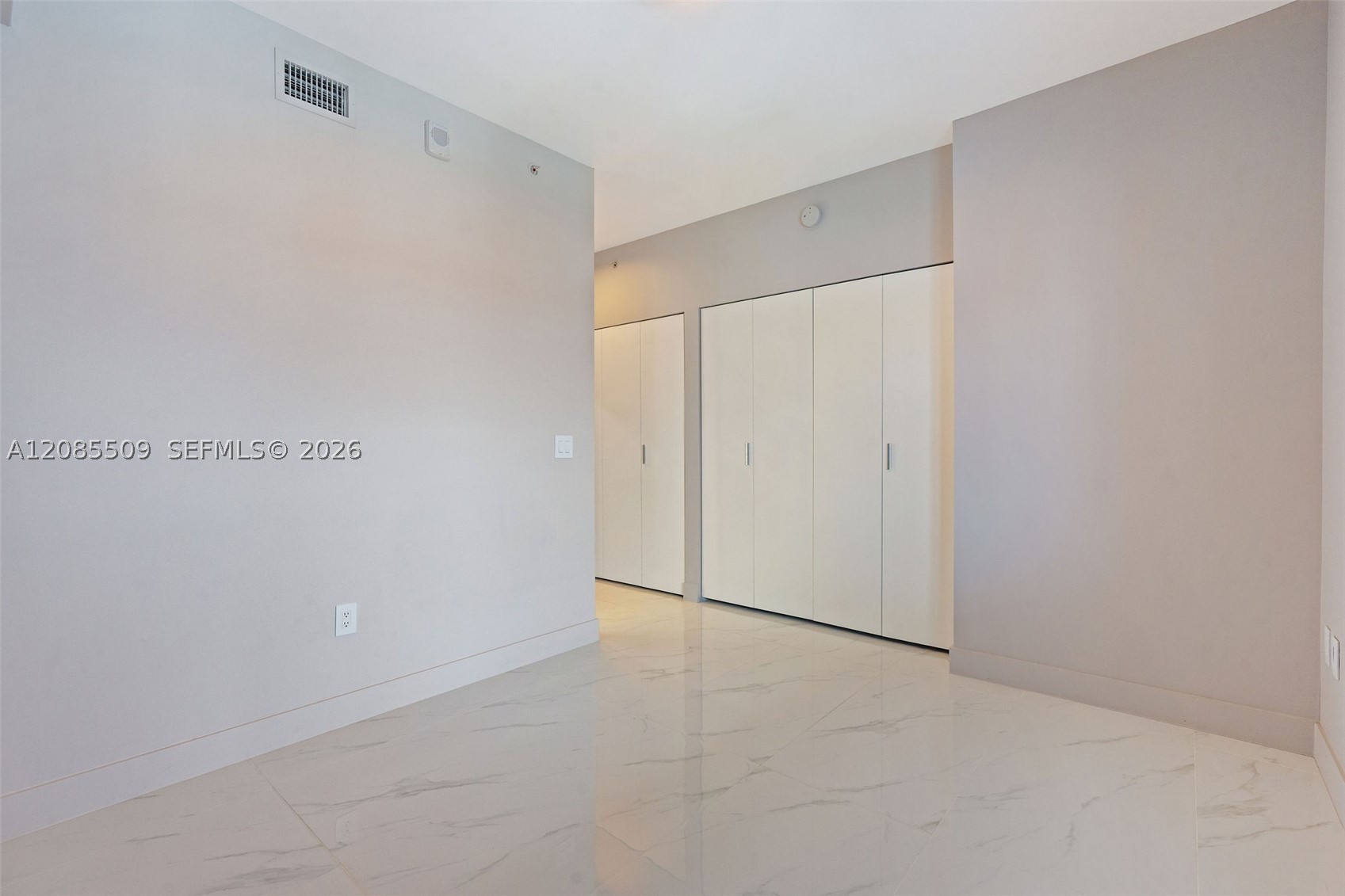 700 NE 24th St #2206 Miami, FL 33137