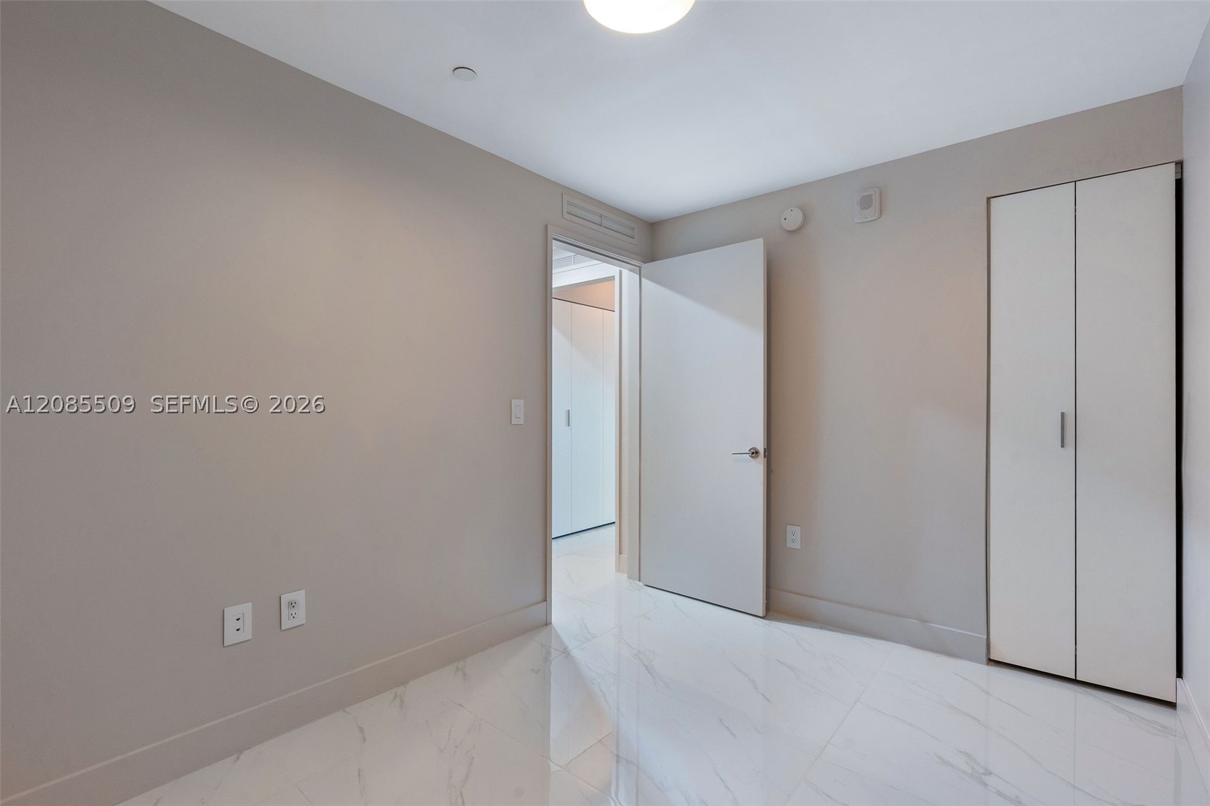 700 NE 24th St #2206 Miami, FL 33137
