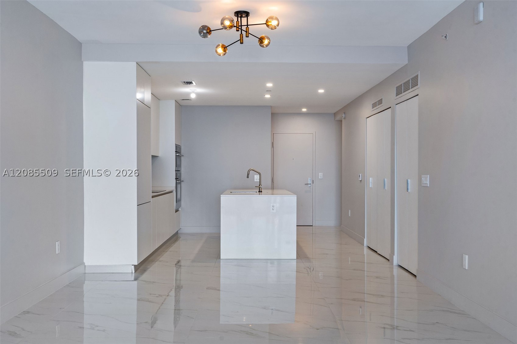 700 NE 24th St #2206 Miami, FL 33137