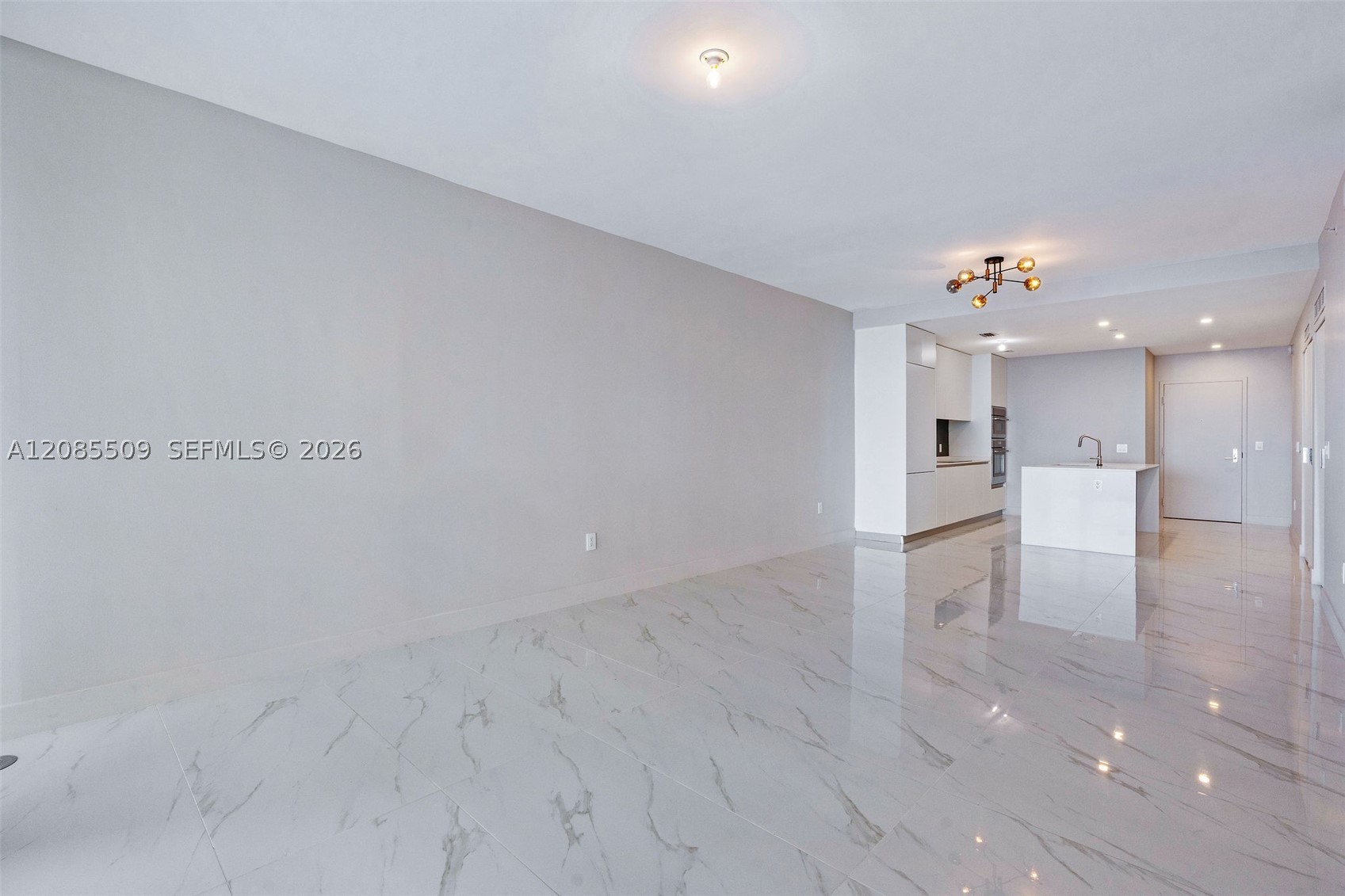 700 NE 24th St #2206 Miami, FL 33137