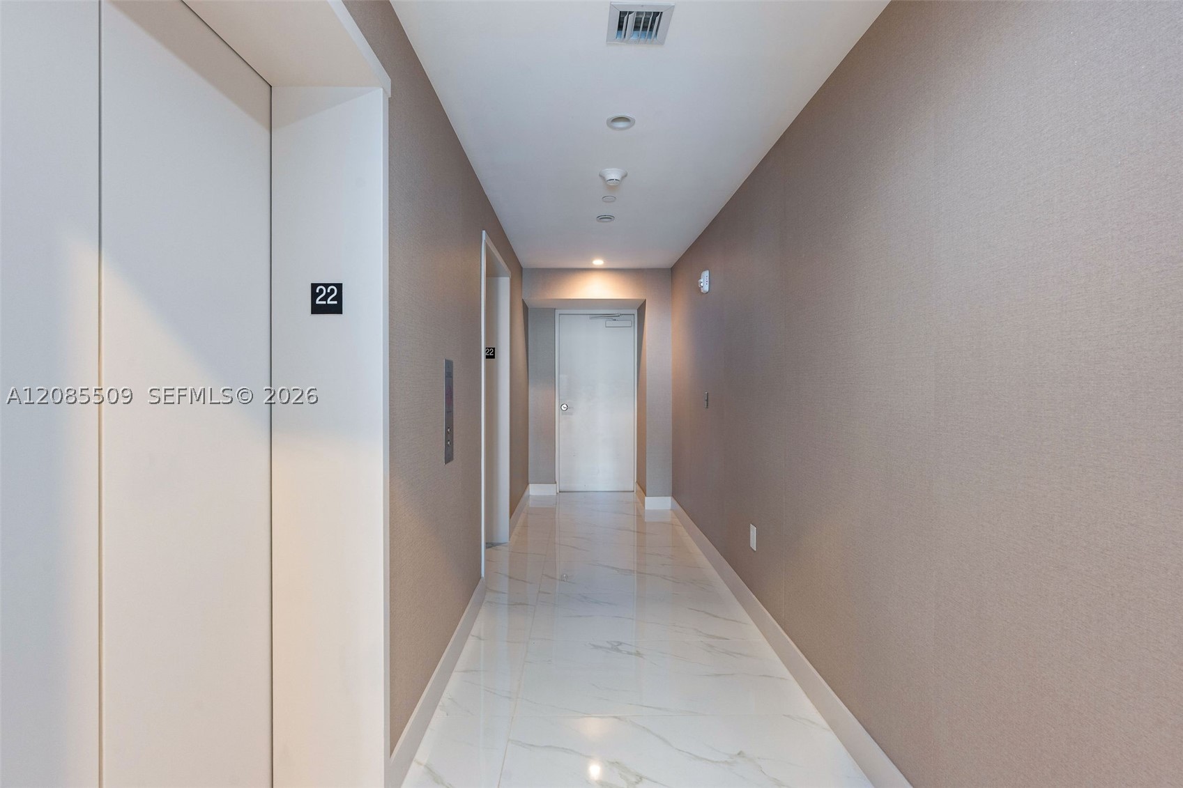 700 NE 24th St #2206 Miami, FL 33137