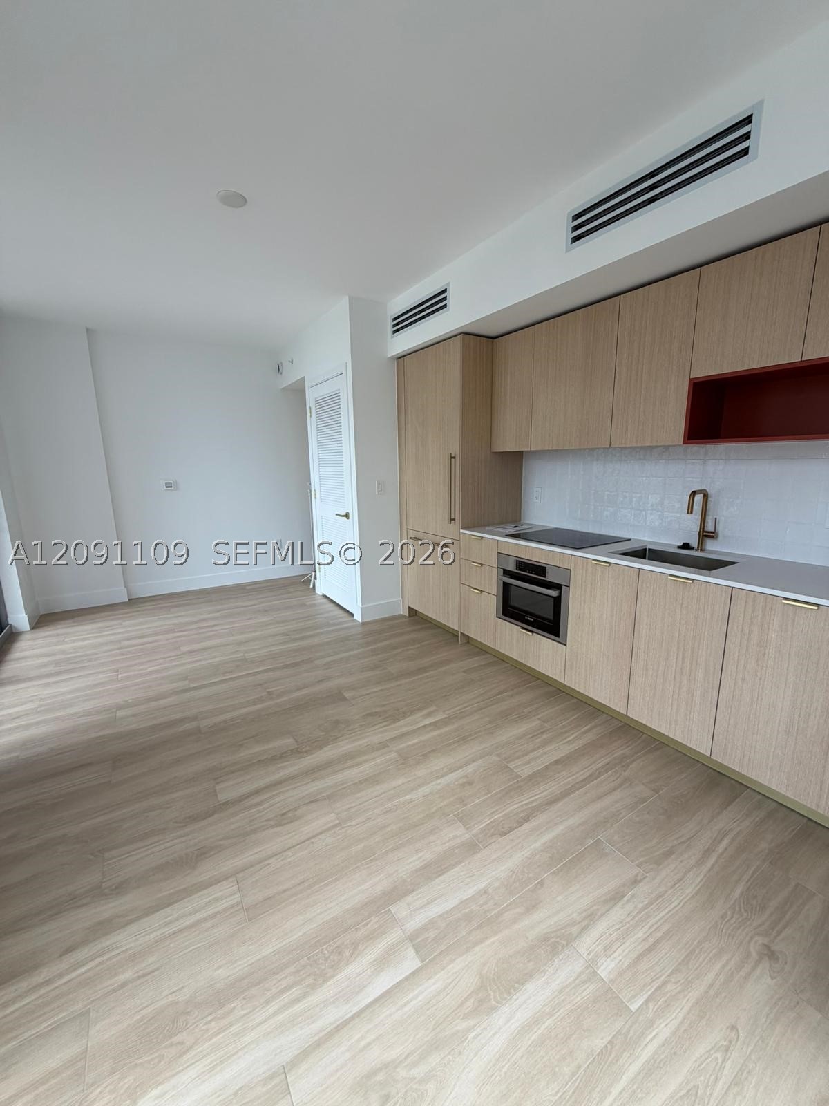 90 NE 32nd St #427 Miami, FL 33127