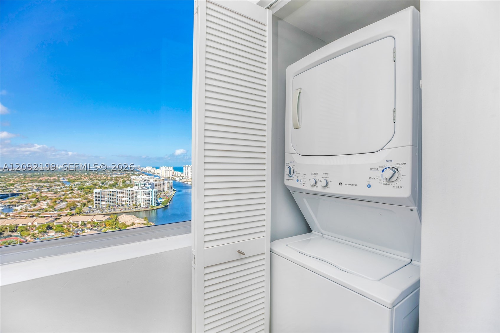 image Beachwalk Condominium11