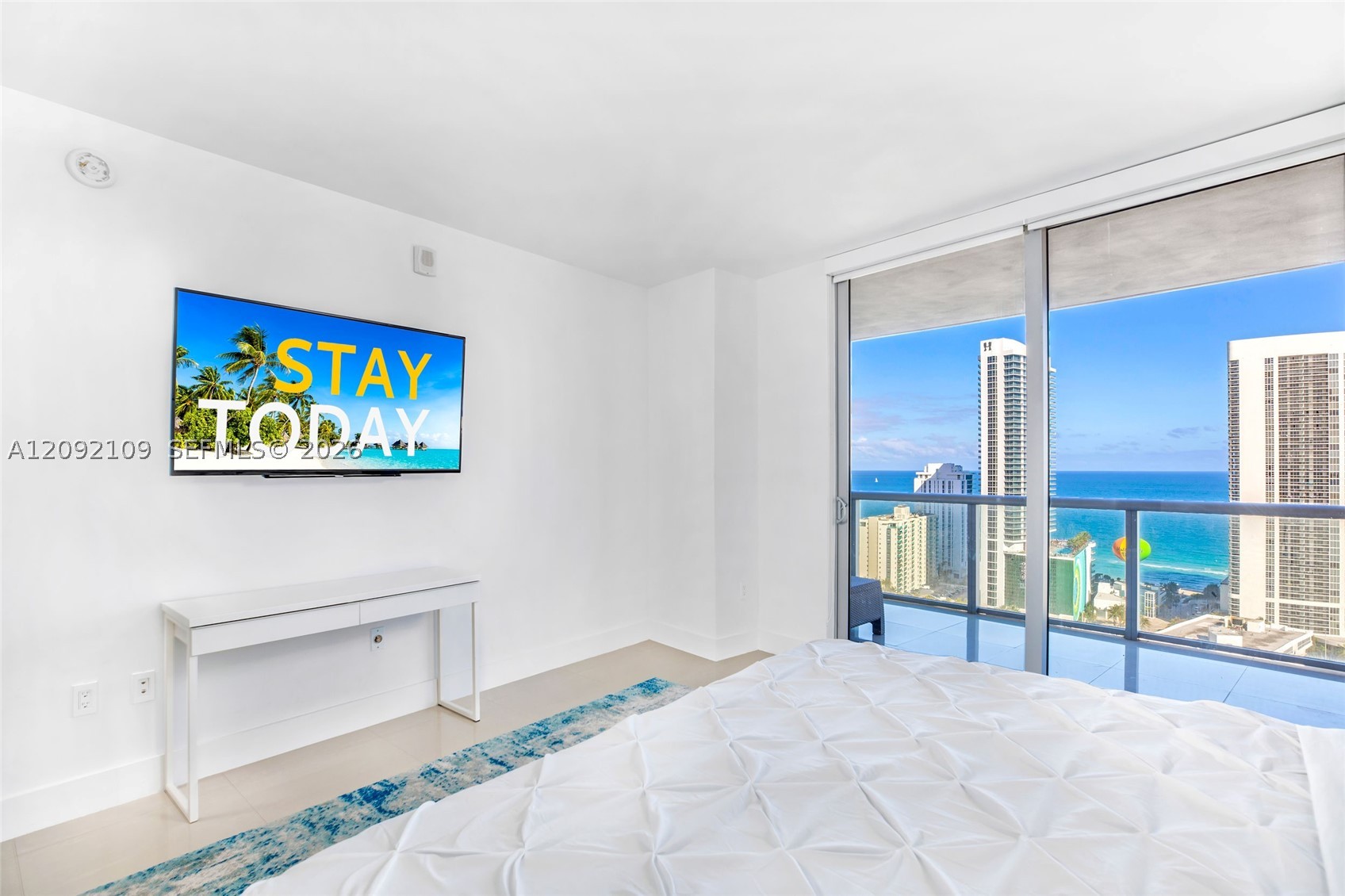 image Beachwalk Condominium13