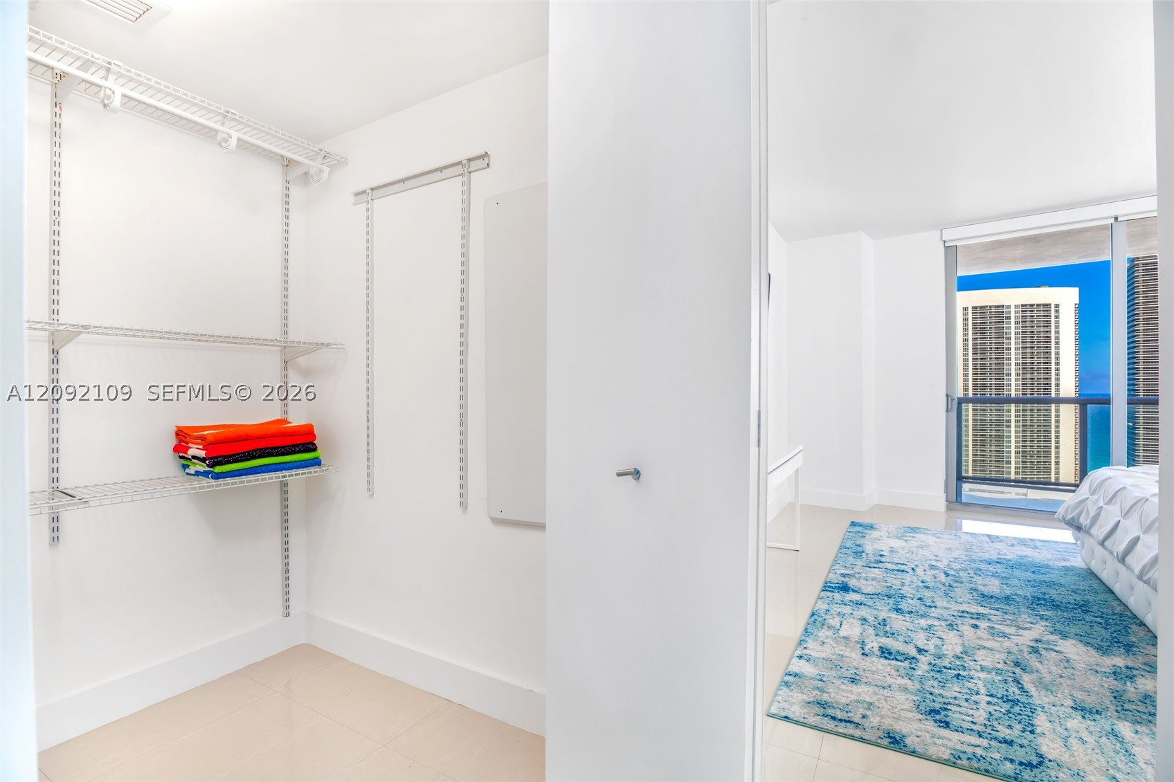 image Beachwalk Condominium14