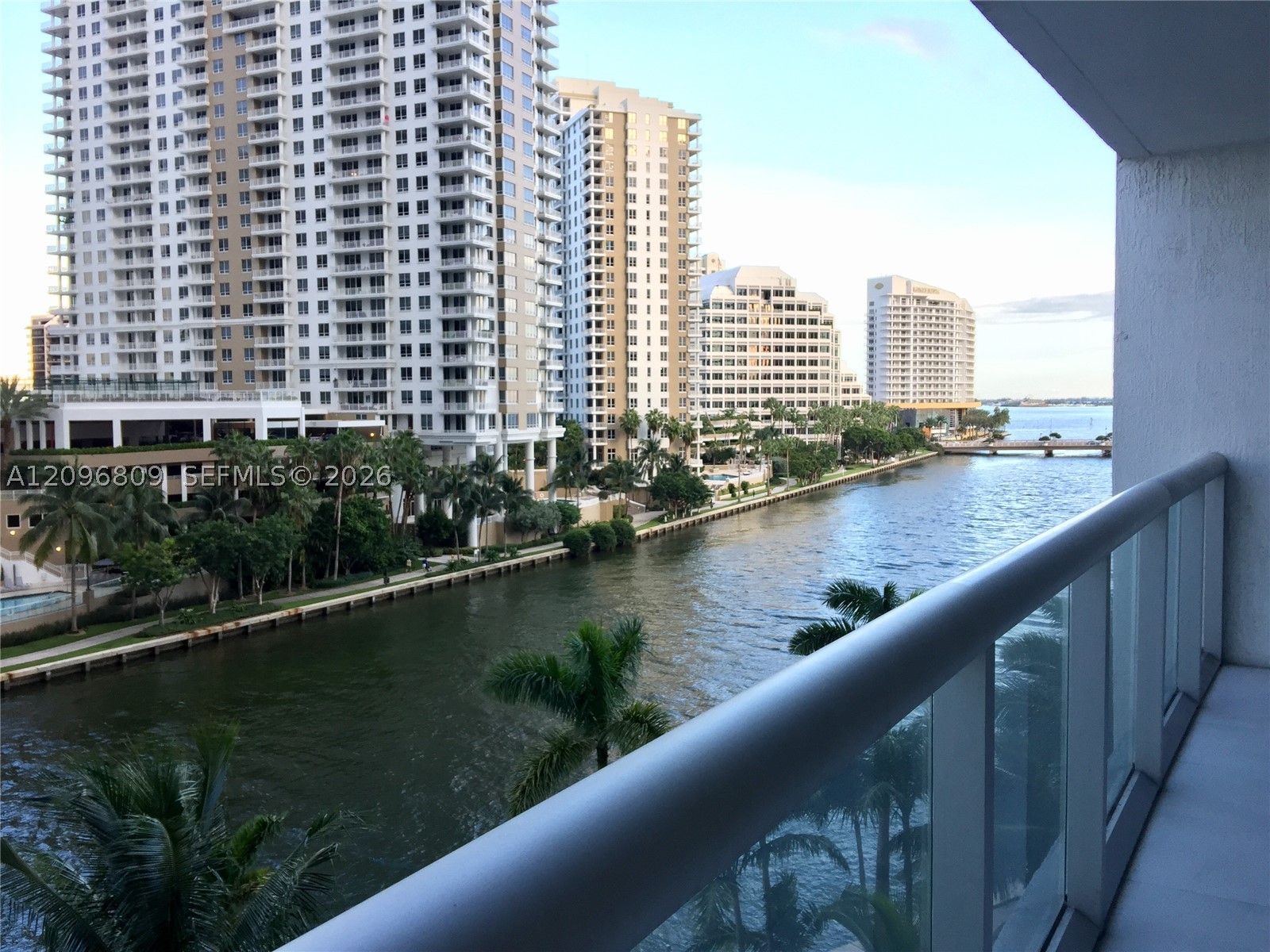 image Icon Brickell I2