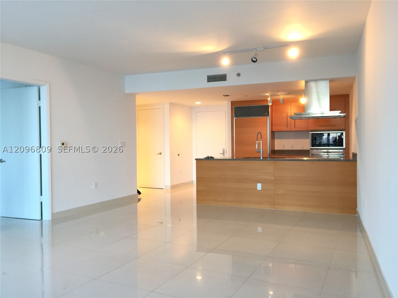 image Icon Brickell I6
