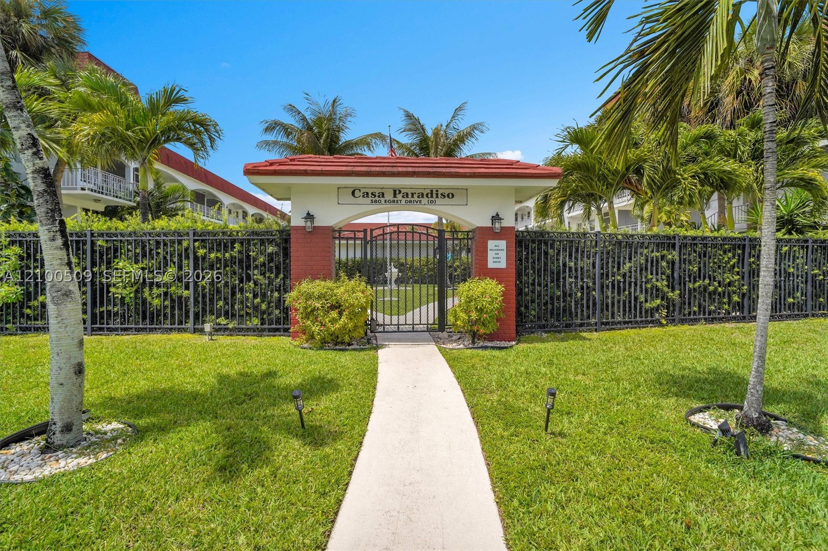 580 Egret Dr #111