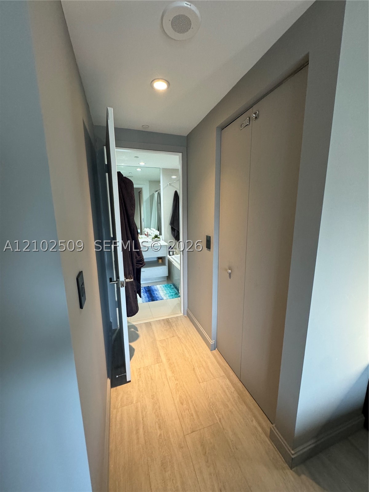 image Brickell Heights East13
