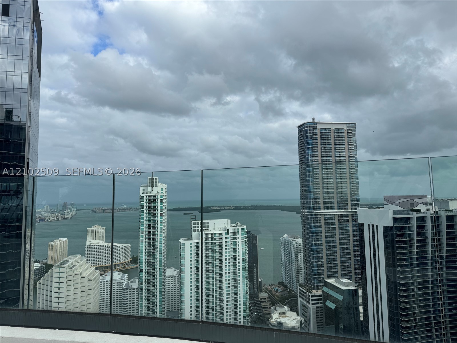 image Brickell Heights East36