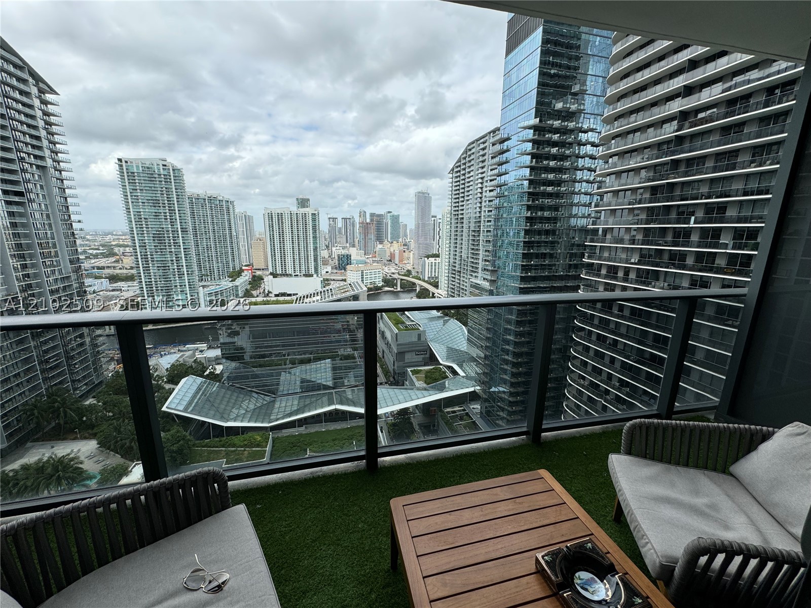 image Brickell Heights East3