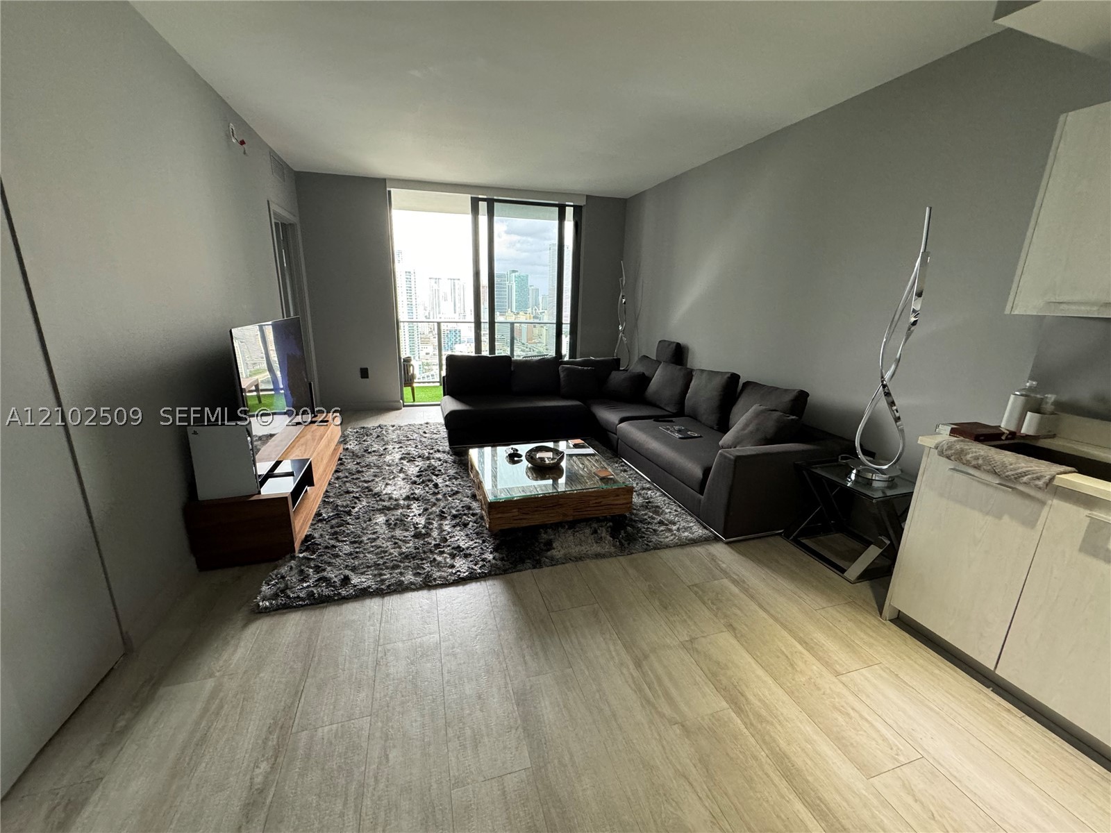 image Brickell Heights East8