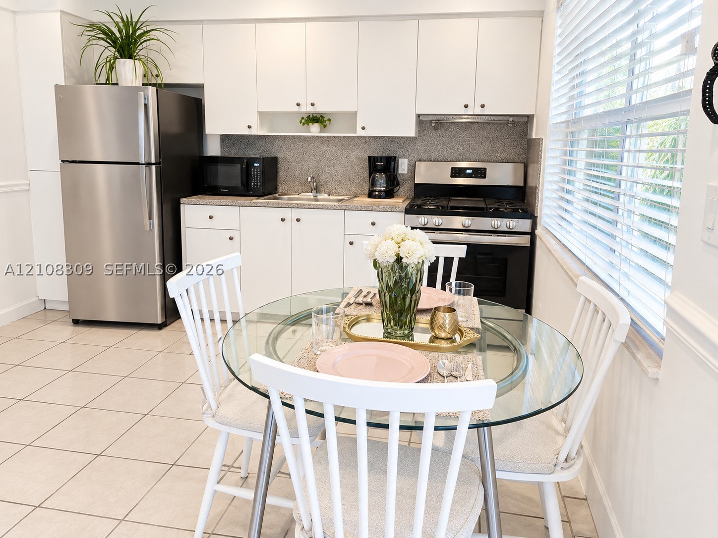 524 Washington Ave #203