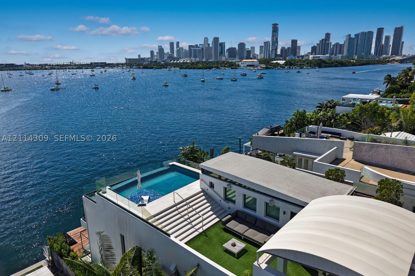 1374 S Venetian Way Miami, FL 33139