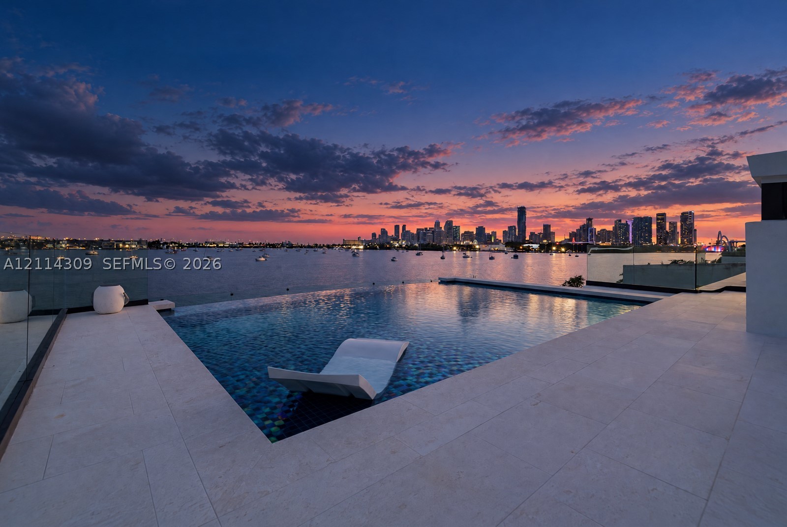 1374 S Venetian Way Miami, FL 33139