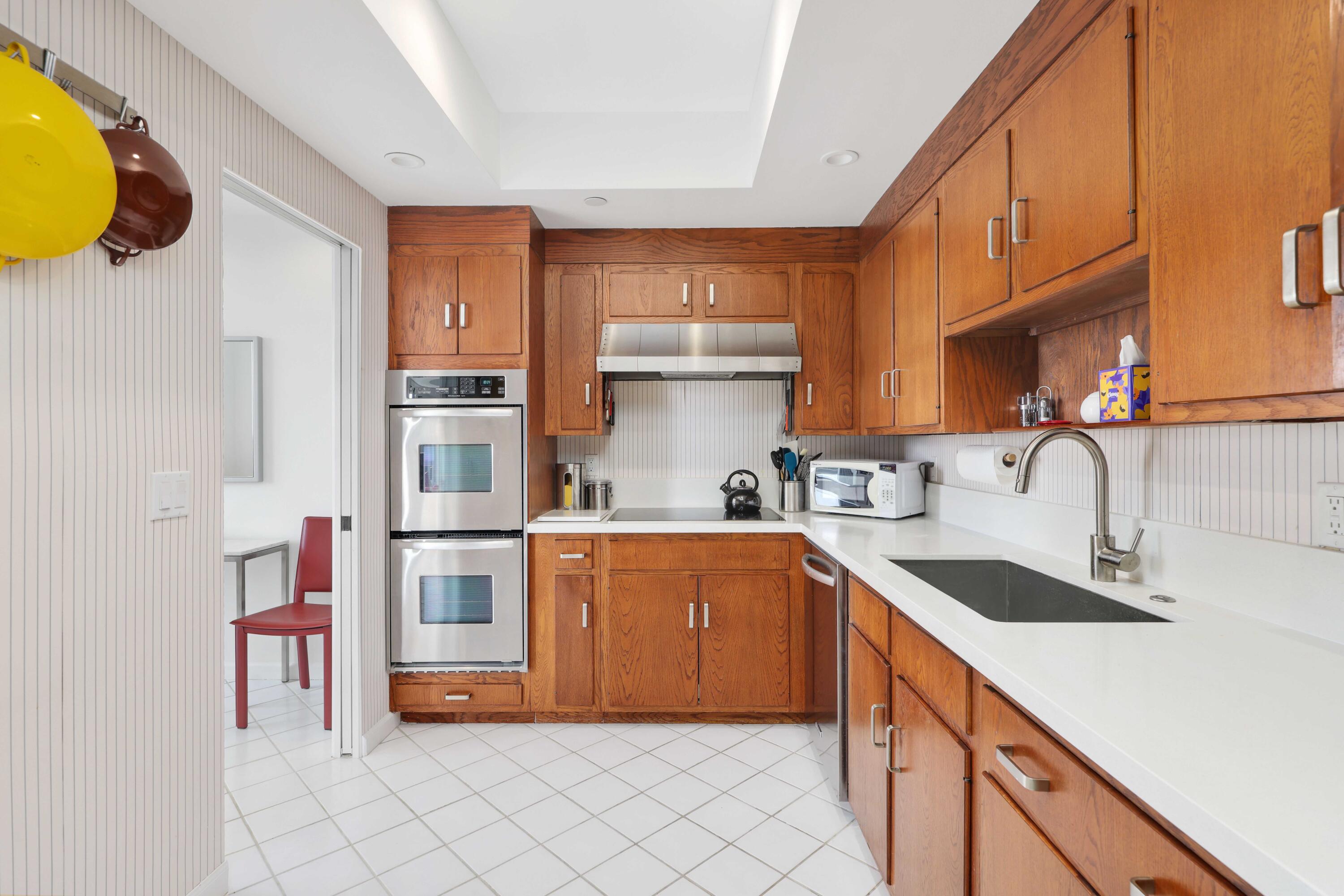 150 Bradley #415 Palm Beach, FL 33480