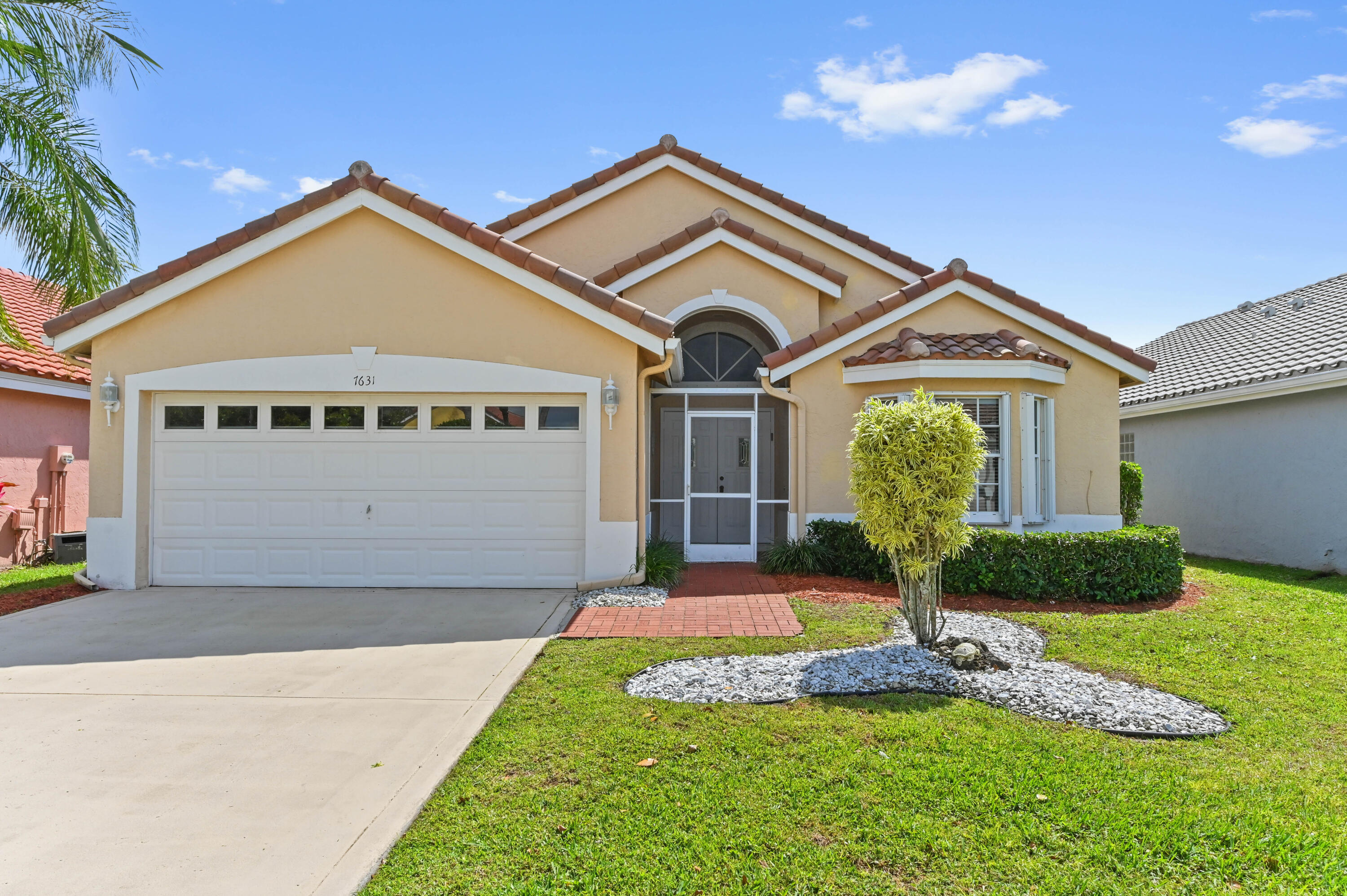 7631 N Stirling Brg Blvd