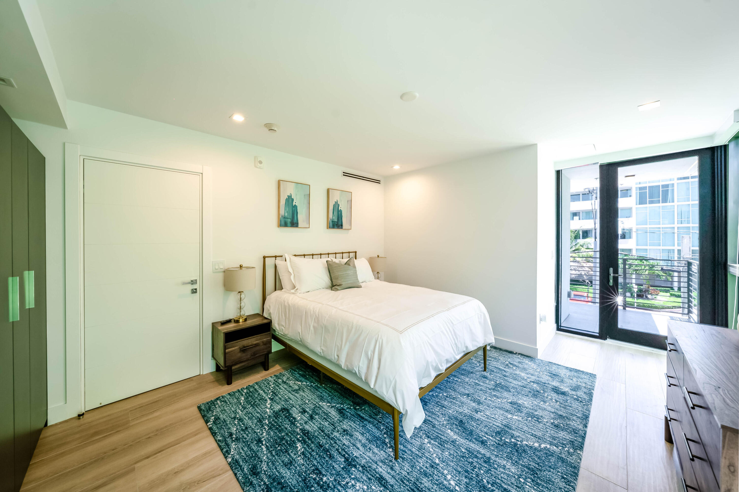 1930 Bay Miami Beach, FL 33141