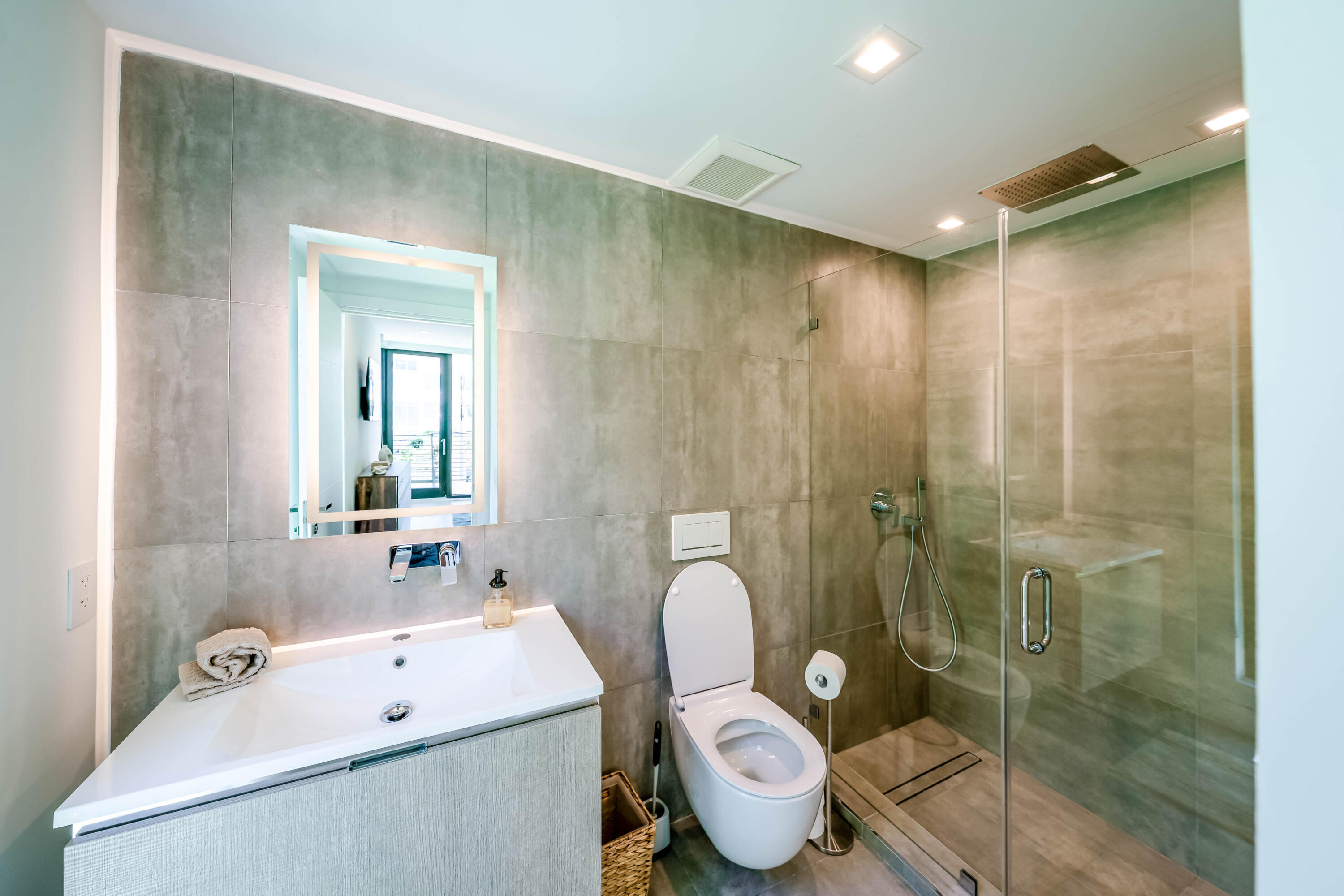 1930 Bay Miami Beach, FL 33141