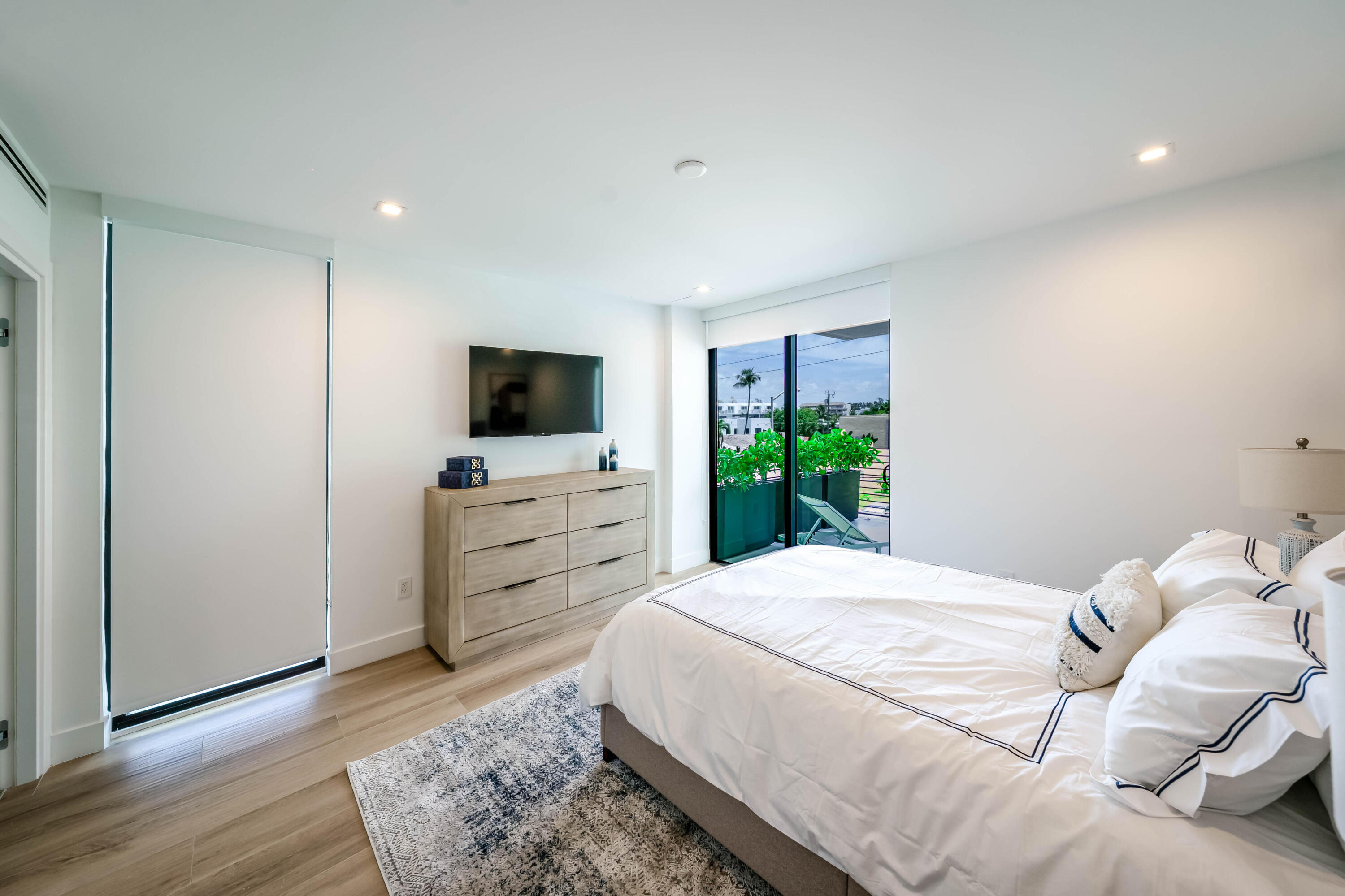 1930 Bay Miami Beach, FL 33141