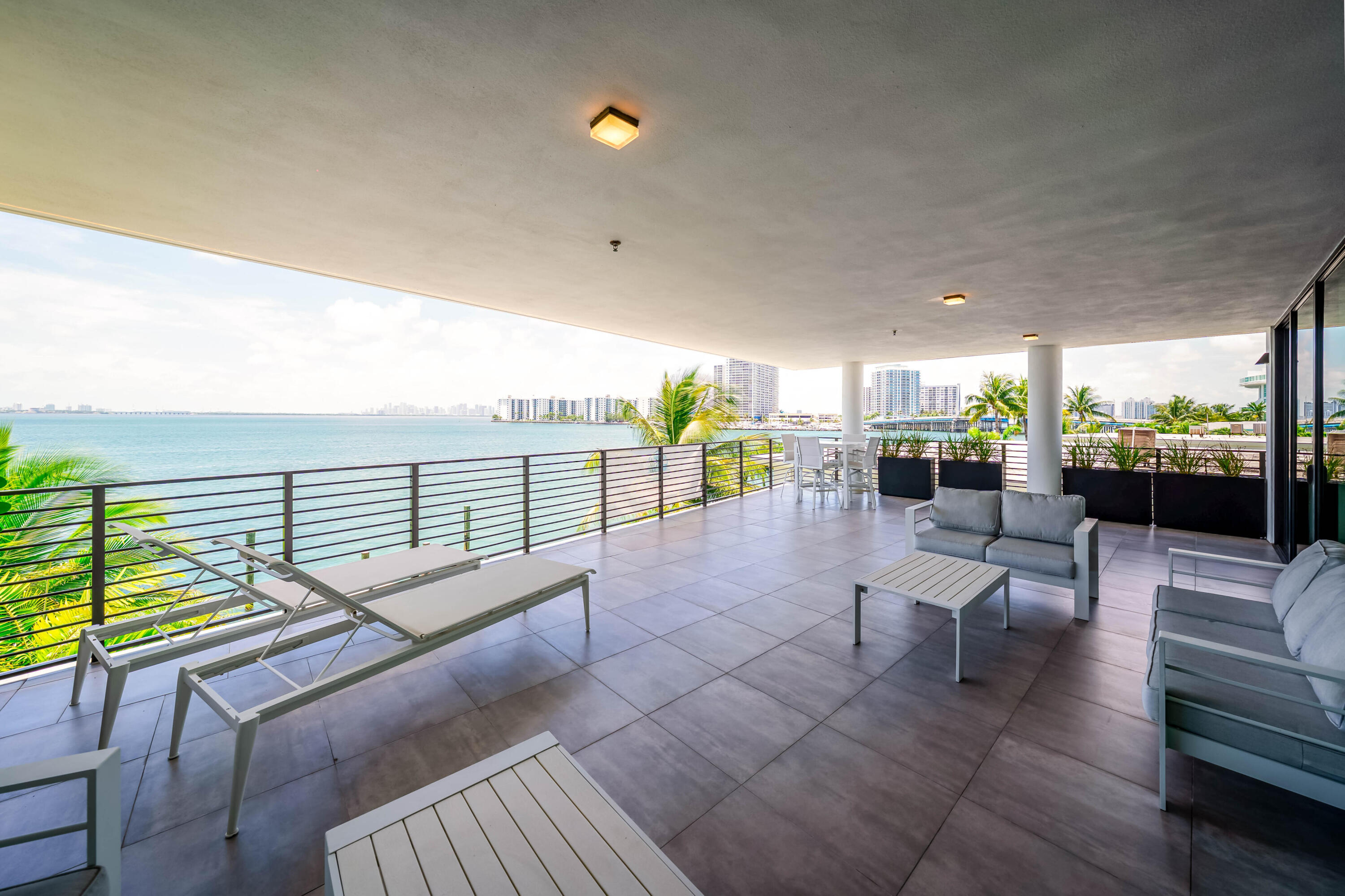 1930 Bay Miami Beach, FL 33141