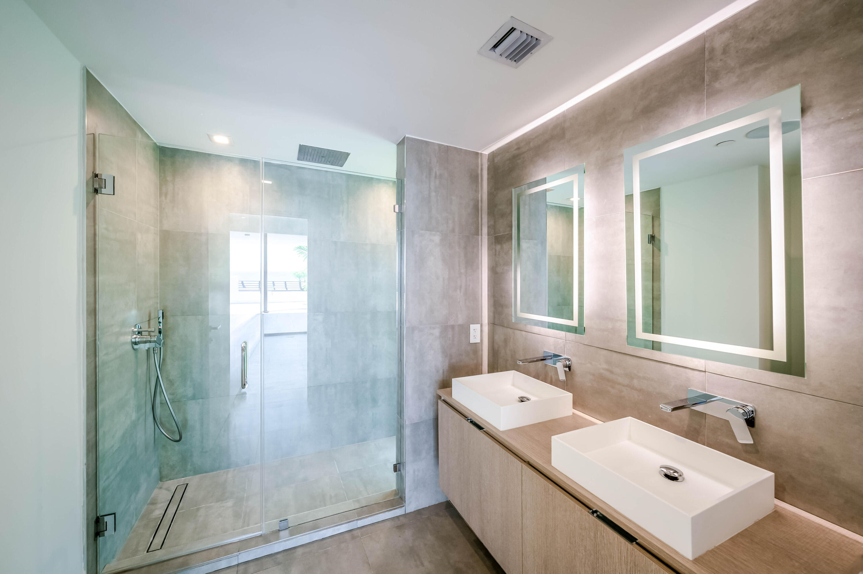 1930 Bay Miami Beach, FL 33141