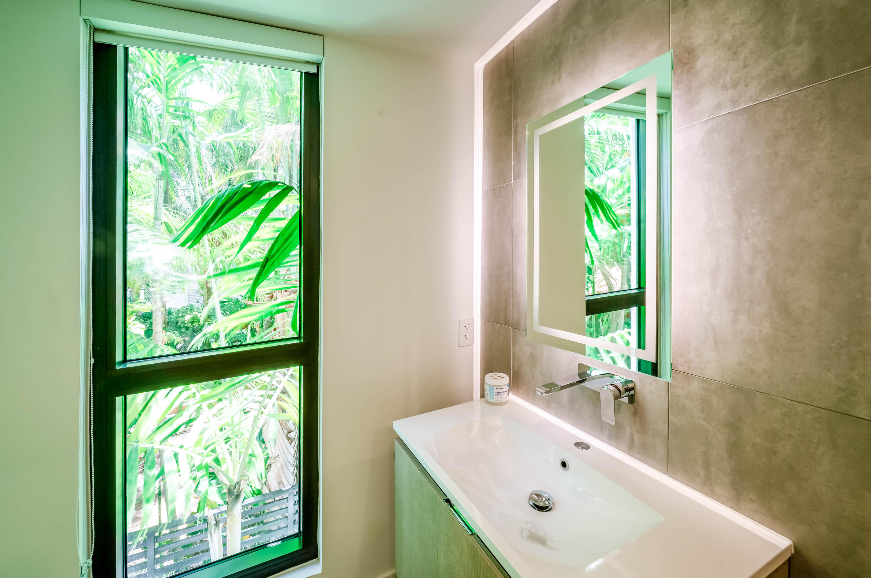 1930 Bay Miami Beach, FL 33141