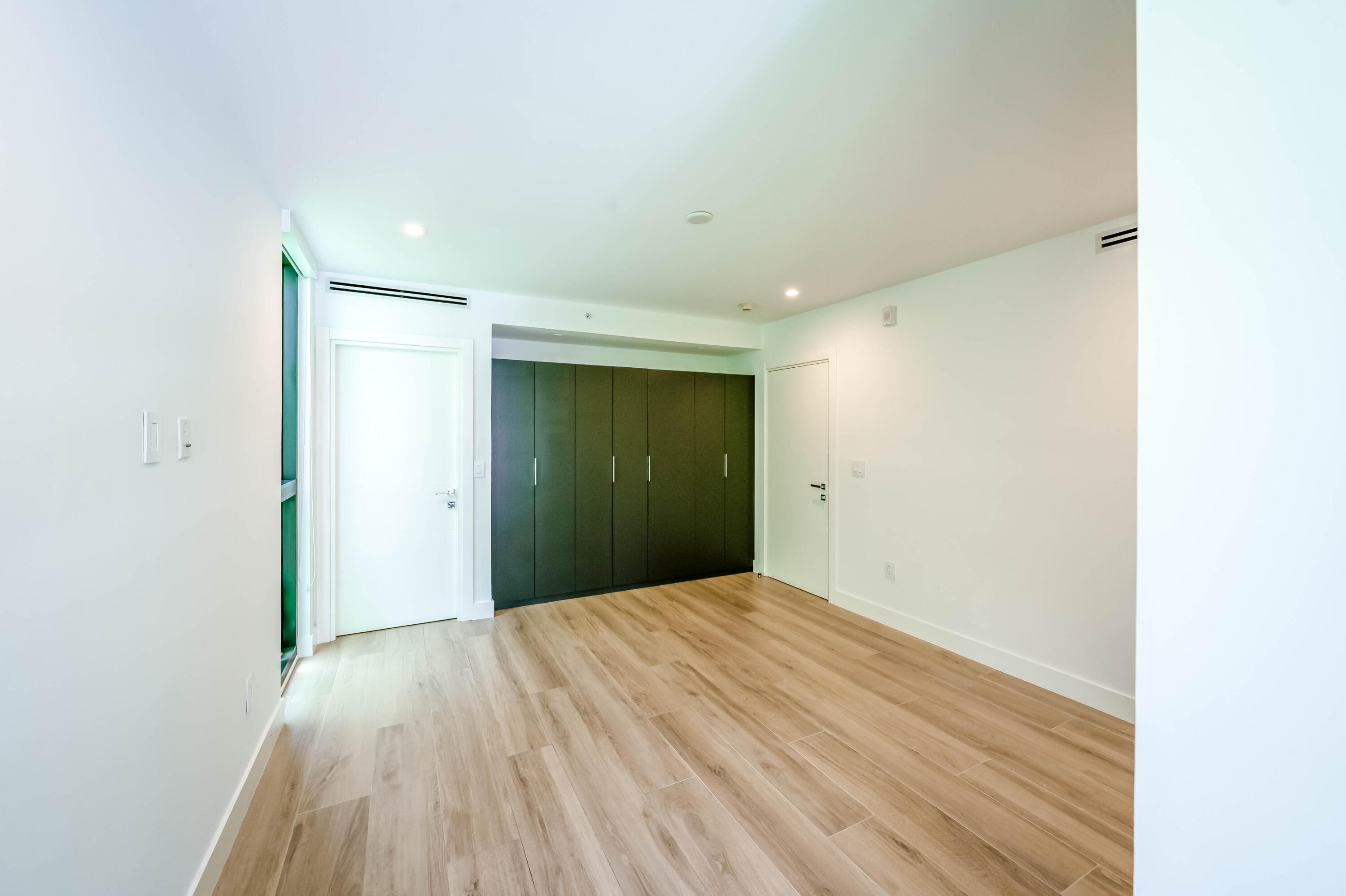 1930 Bay Miami Beach, FL 33141