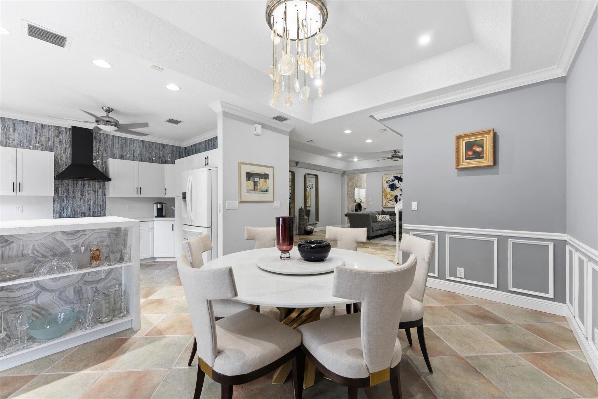 352 NE 7th Fort Lauderdale, FL 33301