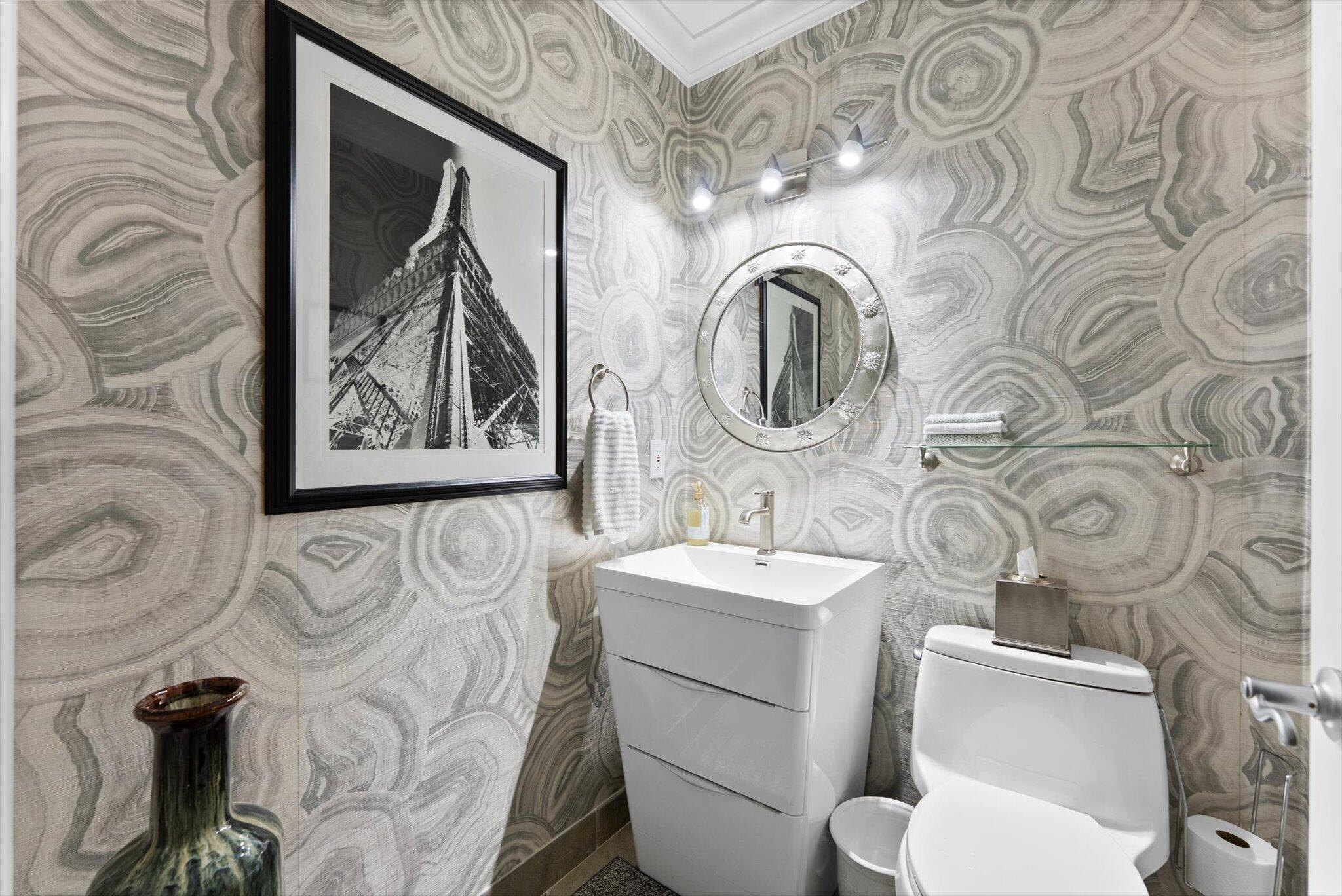 352 NE 7th Fort Lauderdale, FL 33301