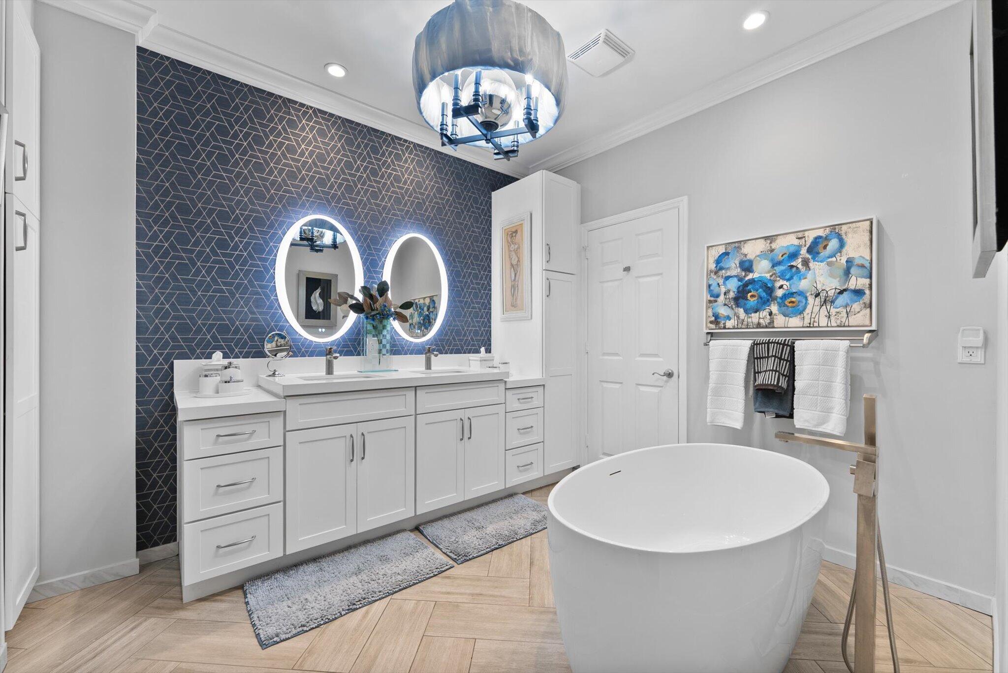 352 NE 7th Fort Lauderdale, FL 33301