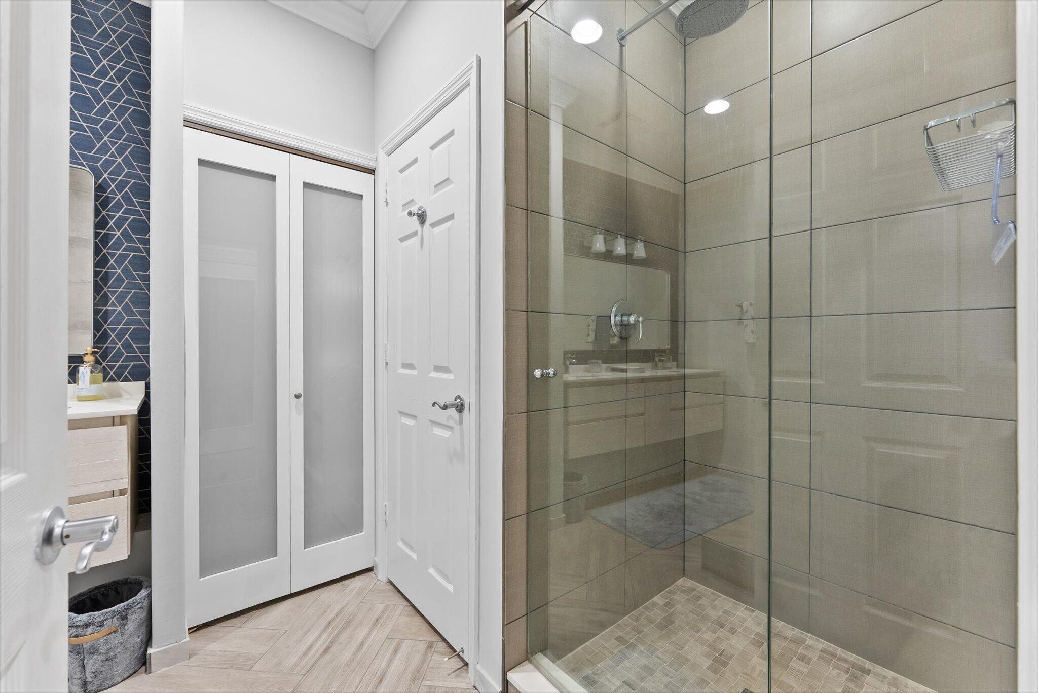 352 NE 7th Fort Lauderdale, FL 33301