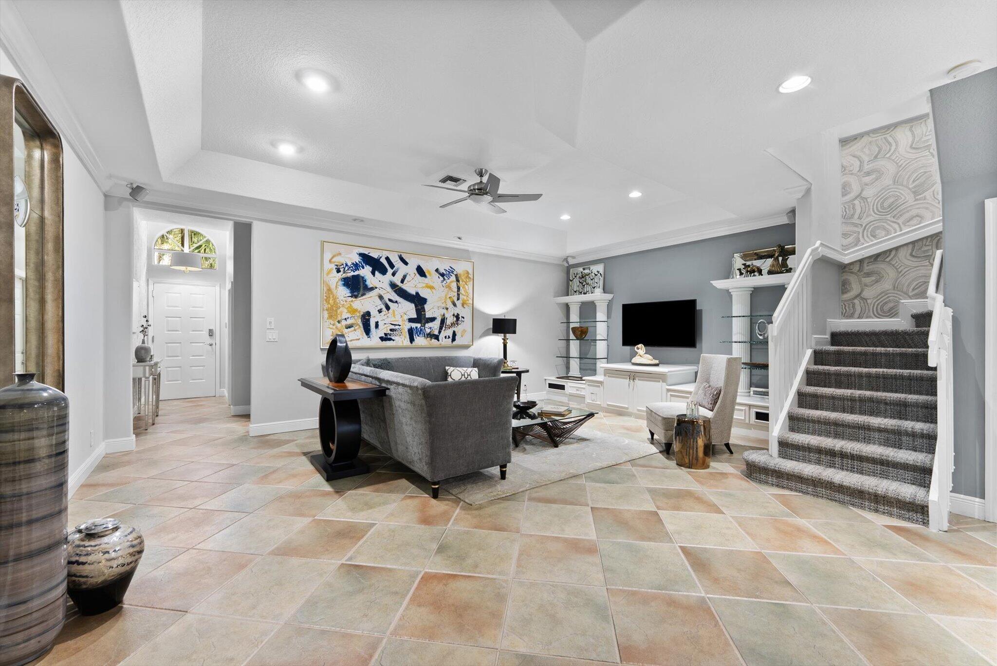 352 NE 7th Fort Lauderdale, FL 33301