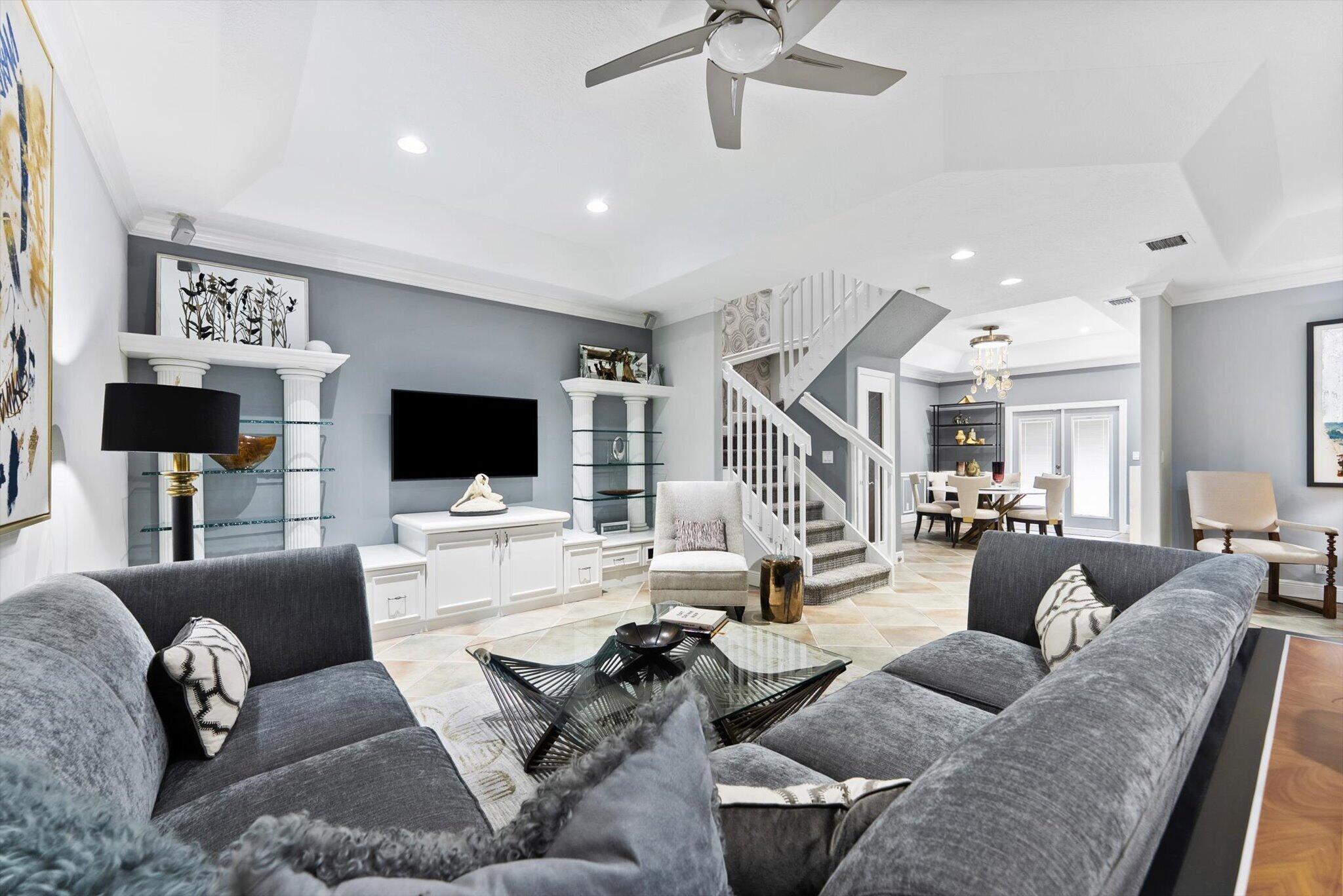 352 NE 7th Fort Lauderdale, FL 33301