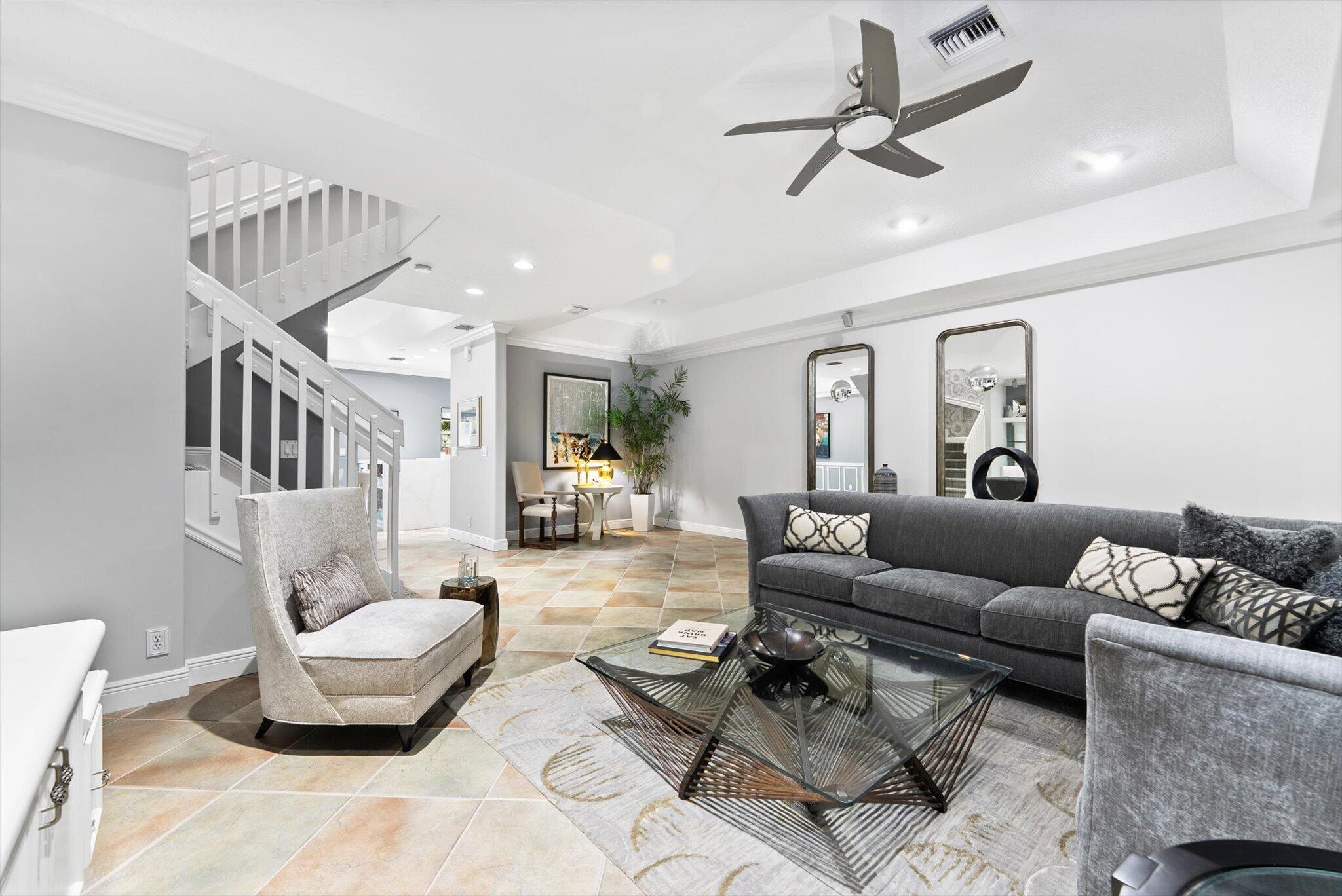 352 NE 7th Fort Lauderdale, FL 33301